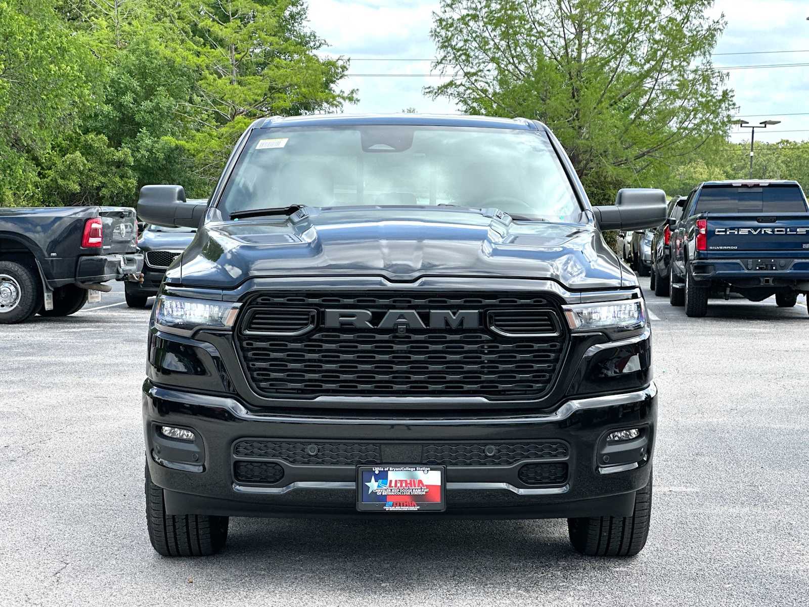 Thumbnail: 2026 RAM 1500 - 10