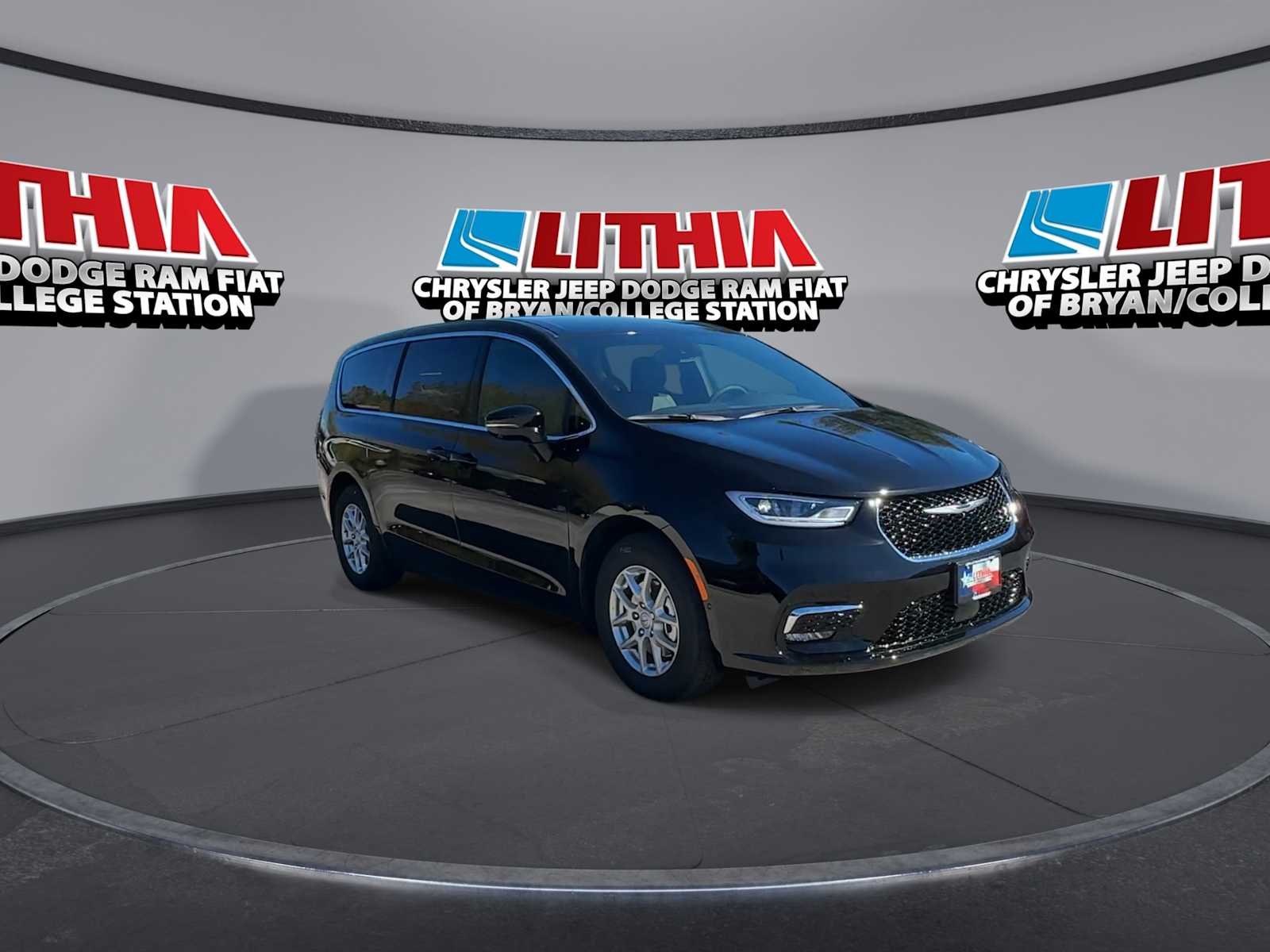 Thumbnail: 2026 Chrysler Pacifica - 2