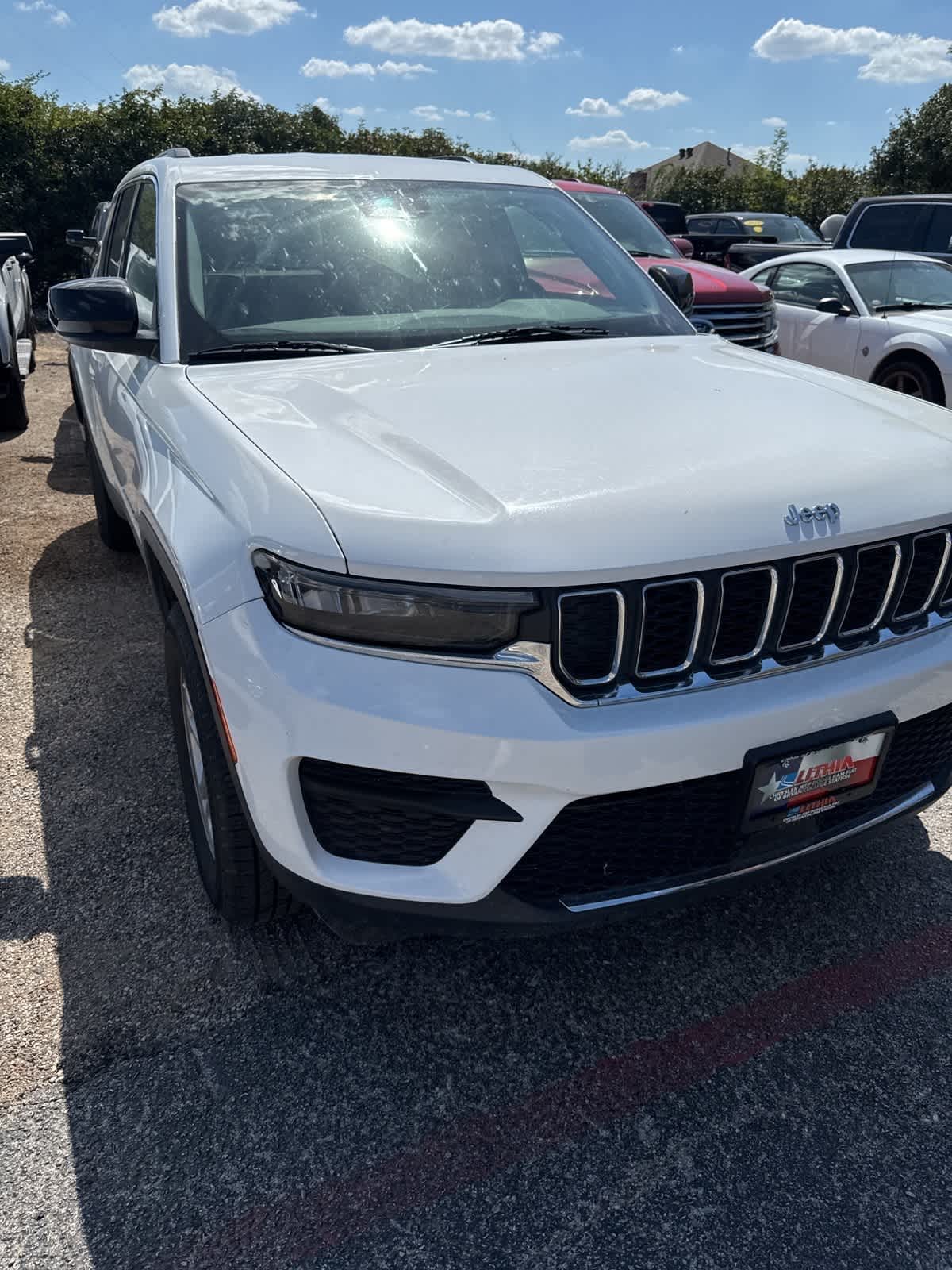 Thumbnail: 2023 Jeep Grand Cherokee - 3