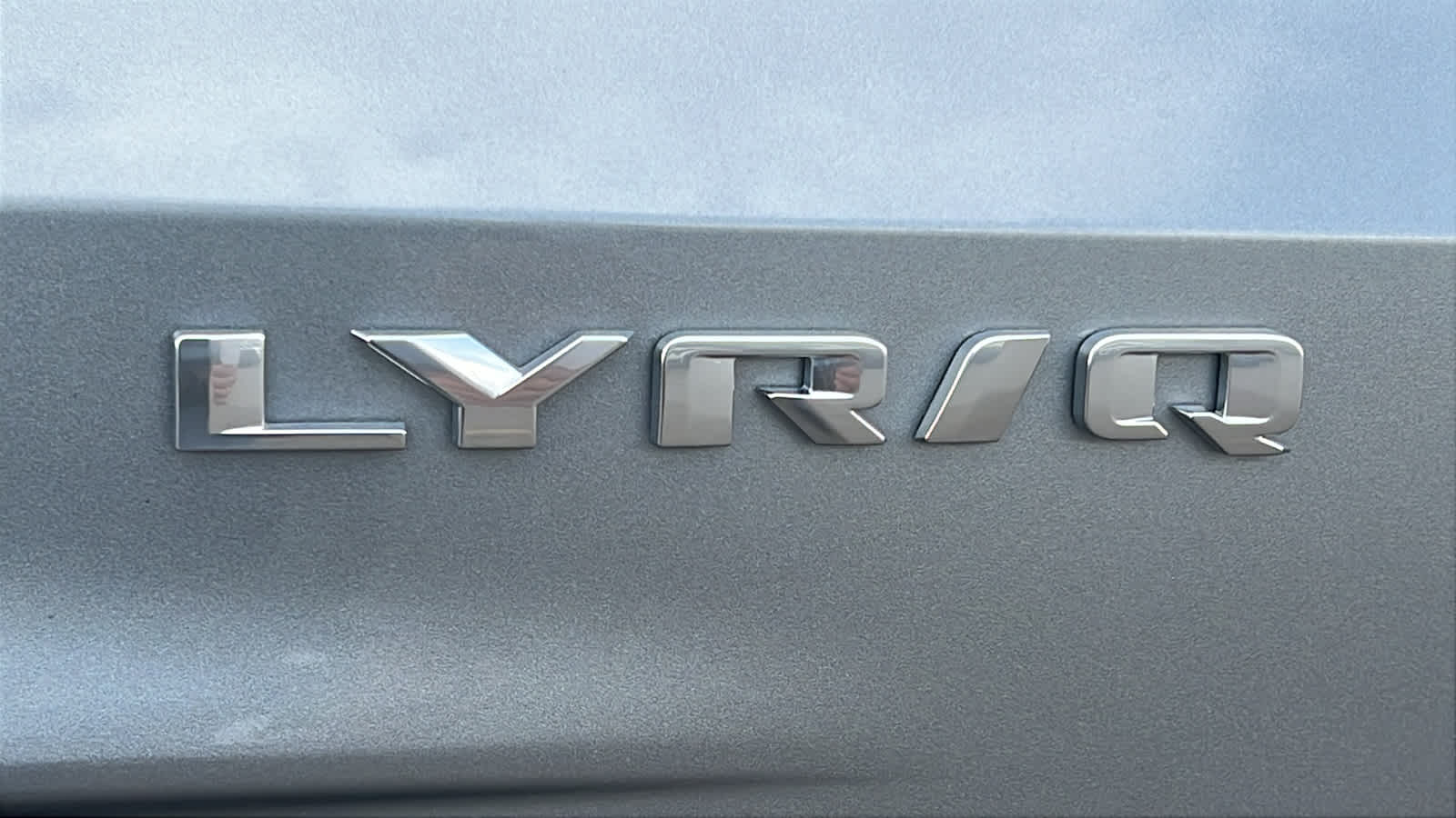 Thumbnail: 2024 Cadillac Lyriq - 28