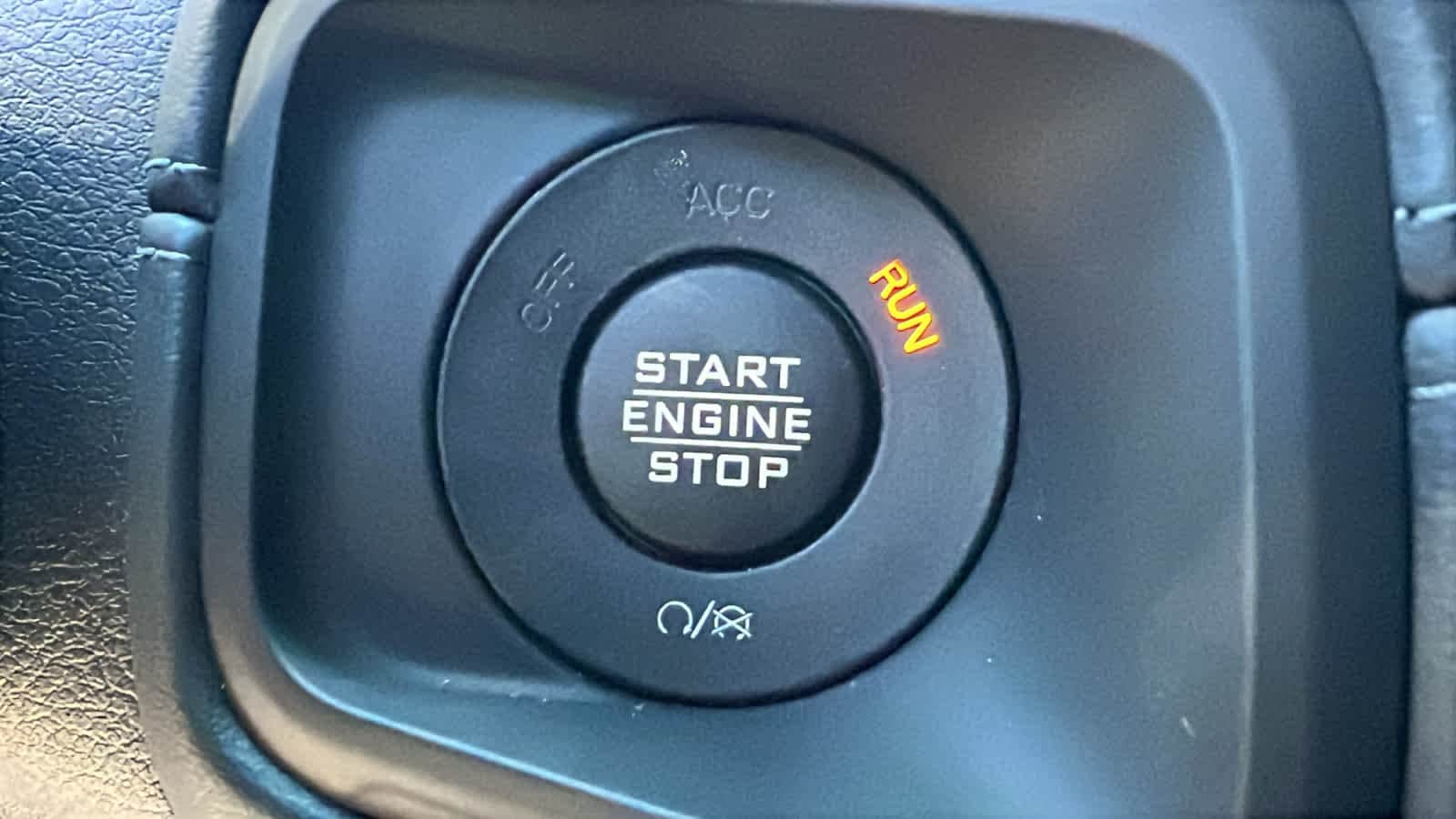 Thumbnail: 2025 Jeep Wrangler - 17