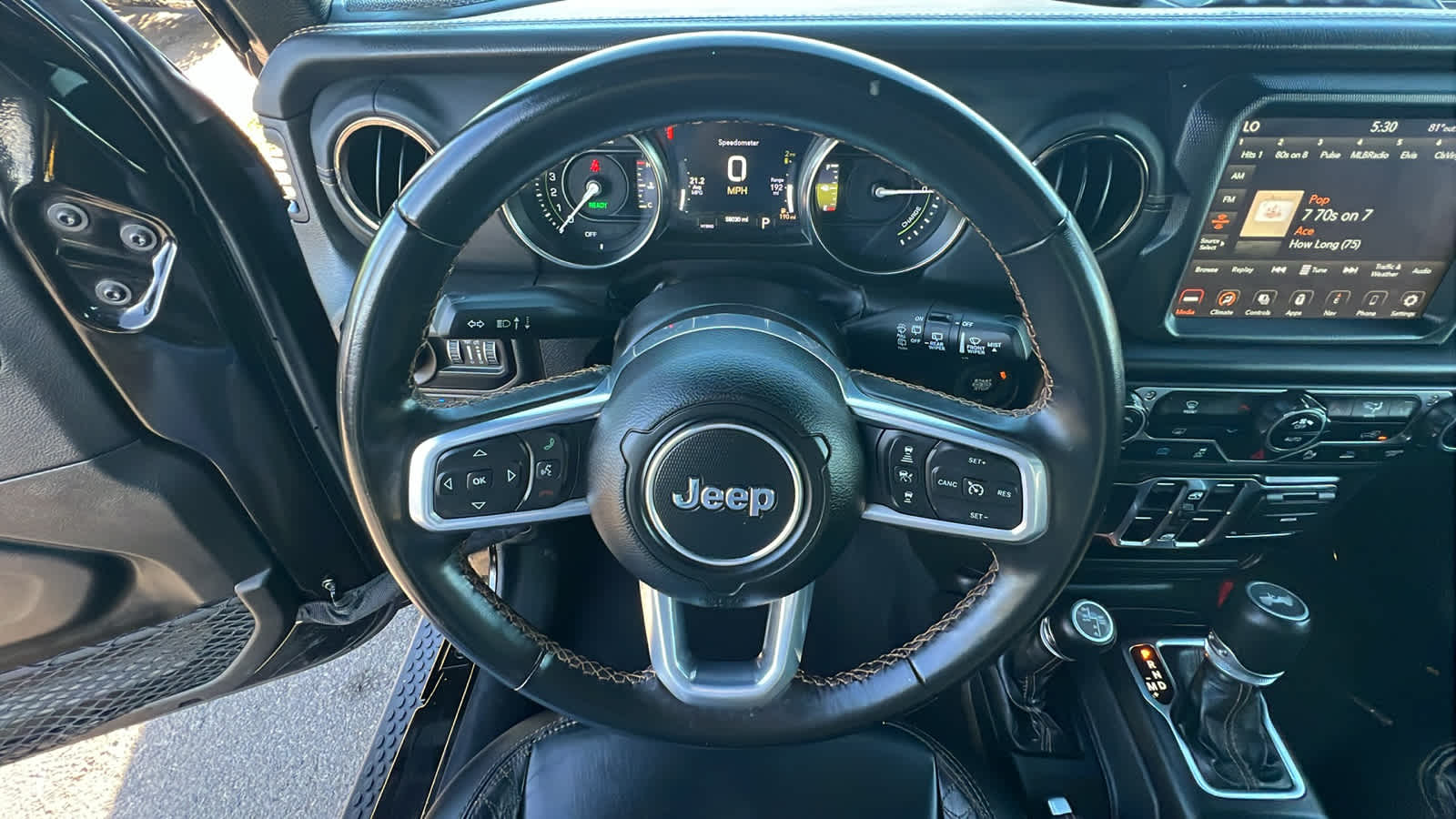 Thumbnail: 2022 Jeep Wrangler - 18