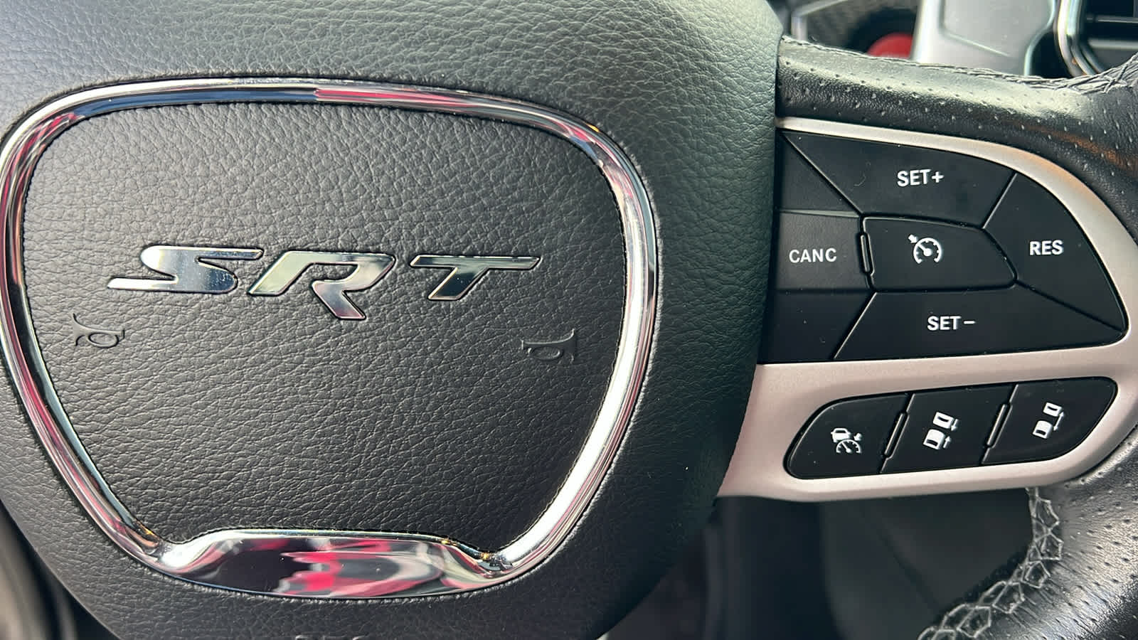 Thumbnail: 2019 Jeep Grand Cherokee - 20