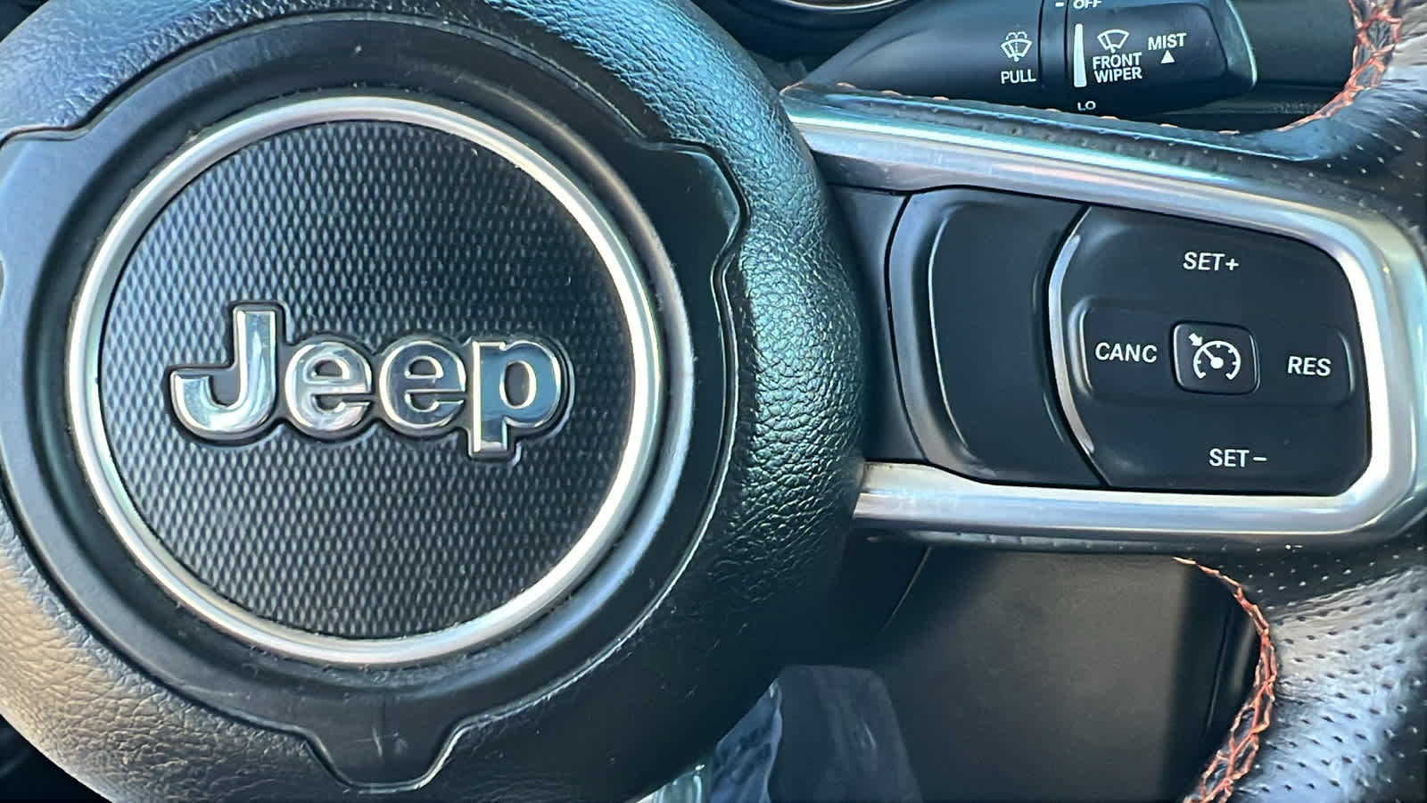 Thumbnail: 2021 Jeep Gladiator - 20