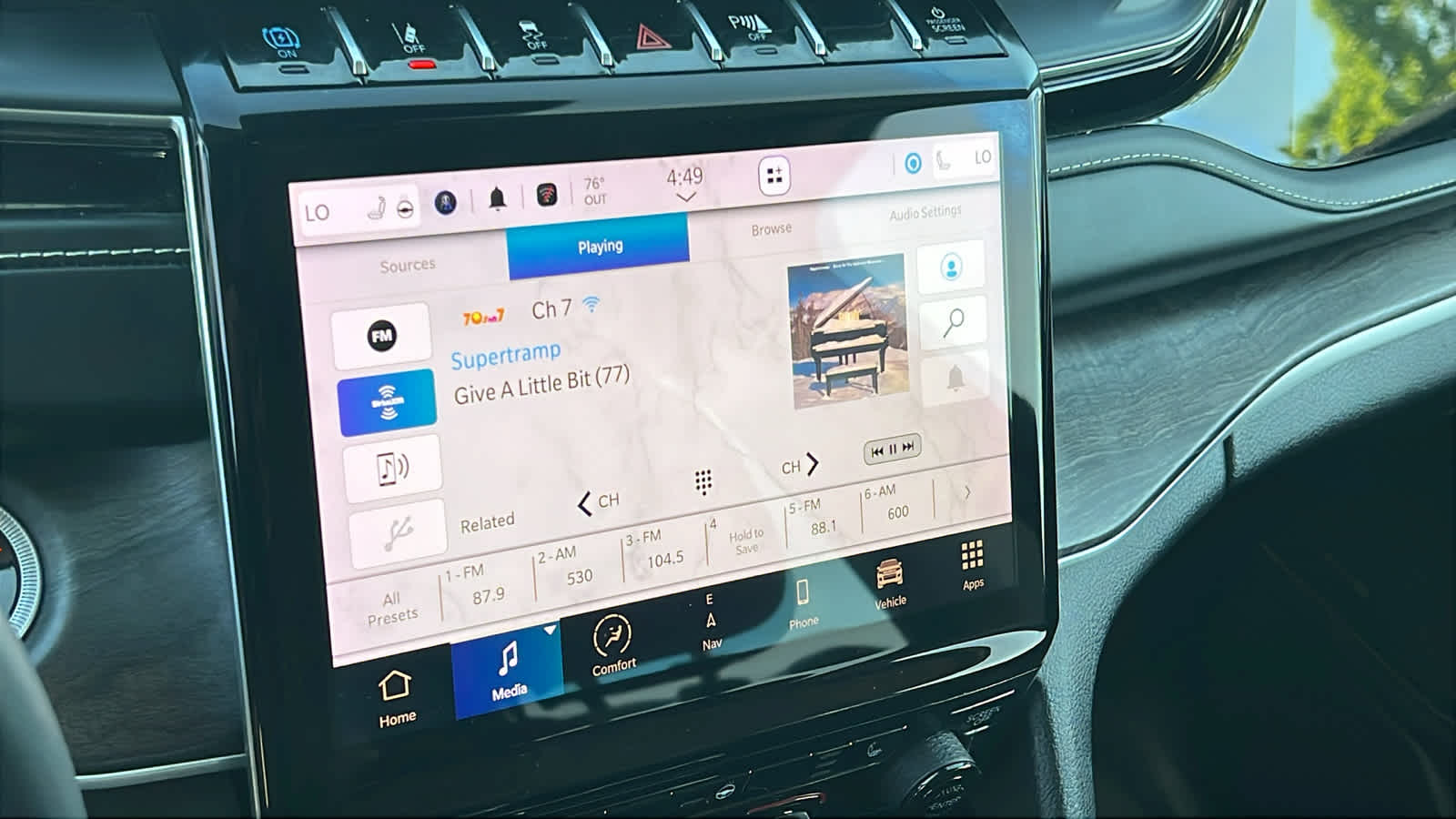 Thumbnail: 2022 Jeep Grand Cherokee - 15