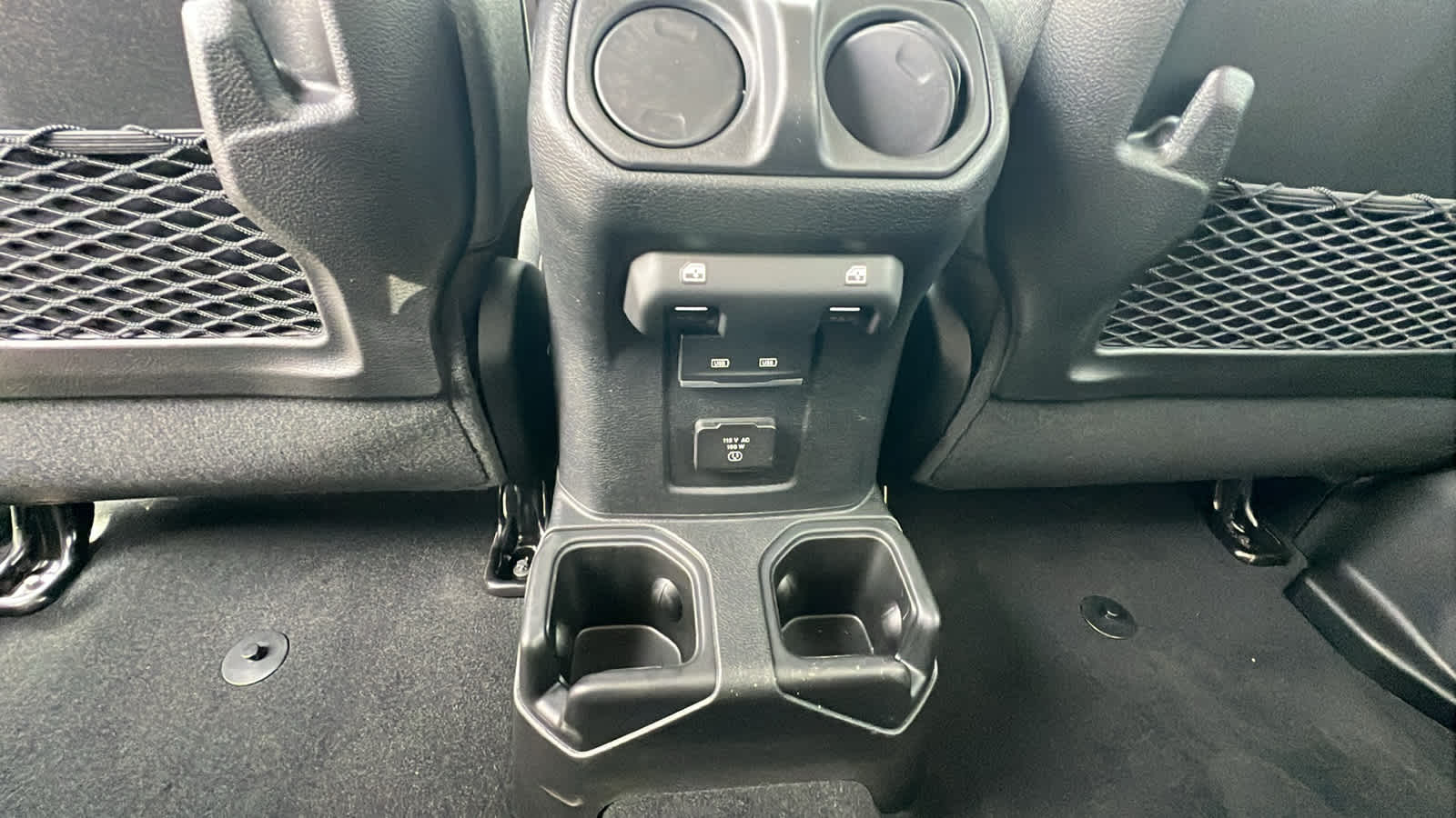 2025 Jeep Wrangler Rubicon 24