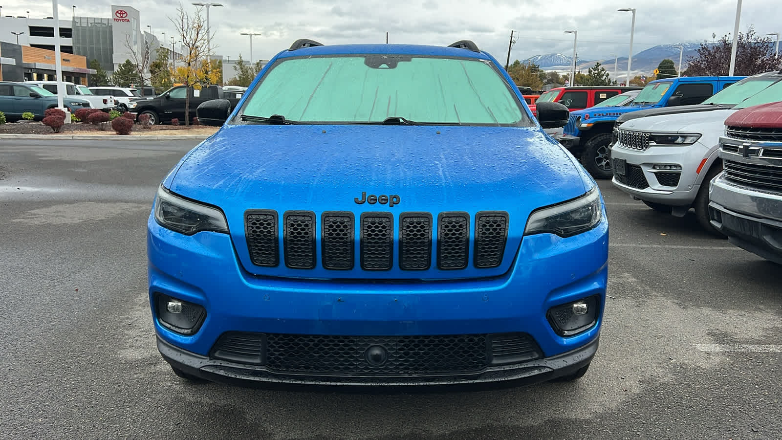 Used 2023 Jeep Cherokee Altitude Lux SUV