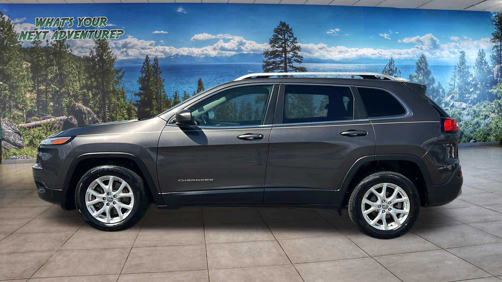 Thumbnail: 2015 Jeep Cherokee - 8