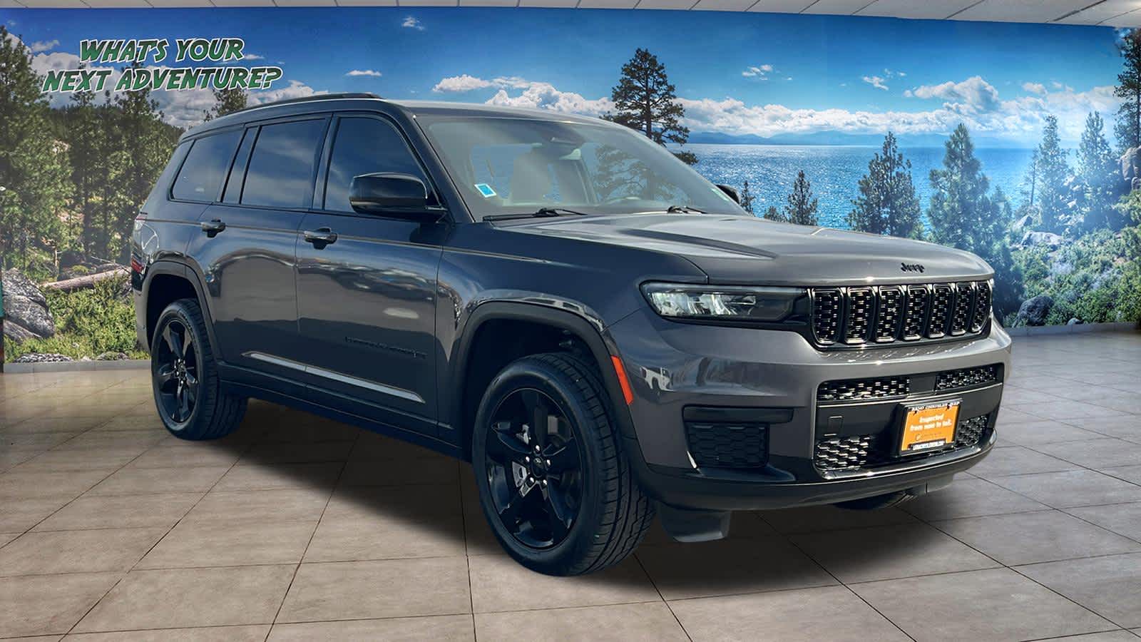 Thumbnail: 2023 Jeep Grand Cherokee - 3