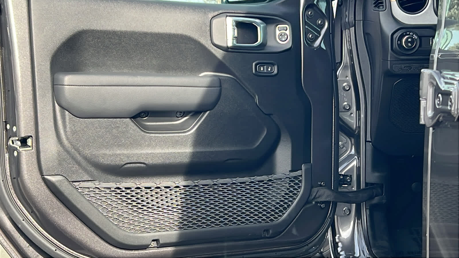 Thumbnail: 2026 Jeep Gladiator - 23