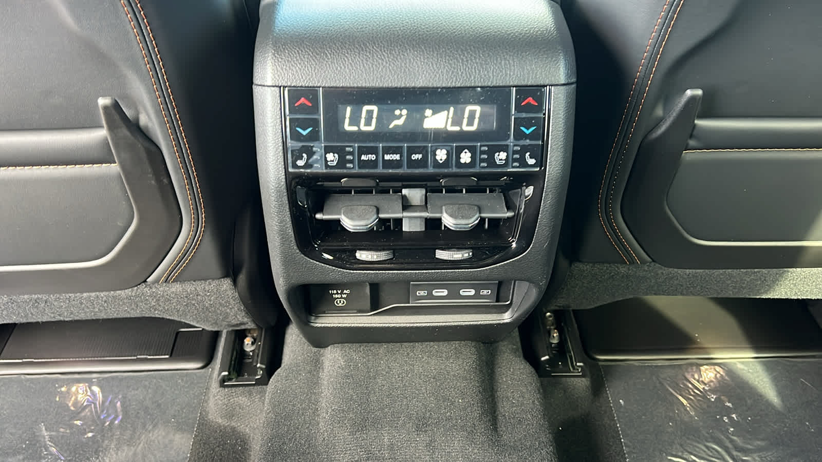 Thumbnail: 2026 Jeep Grand Cherokee L - 25