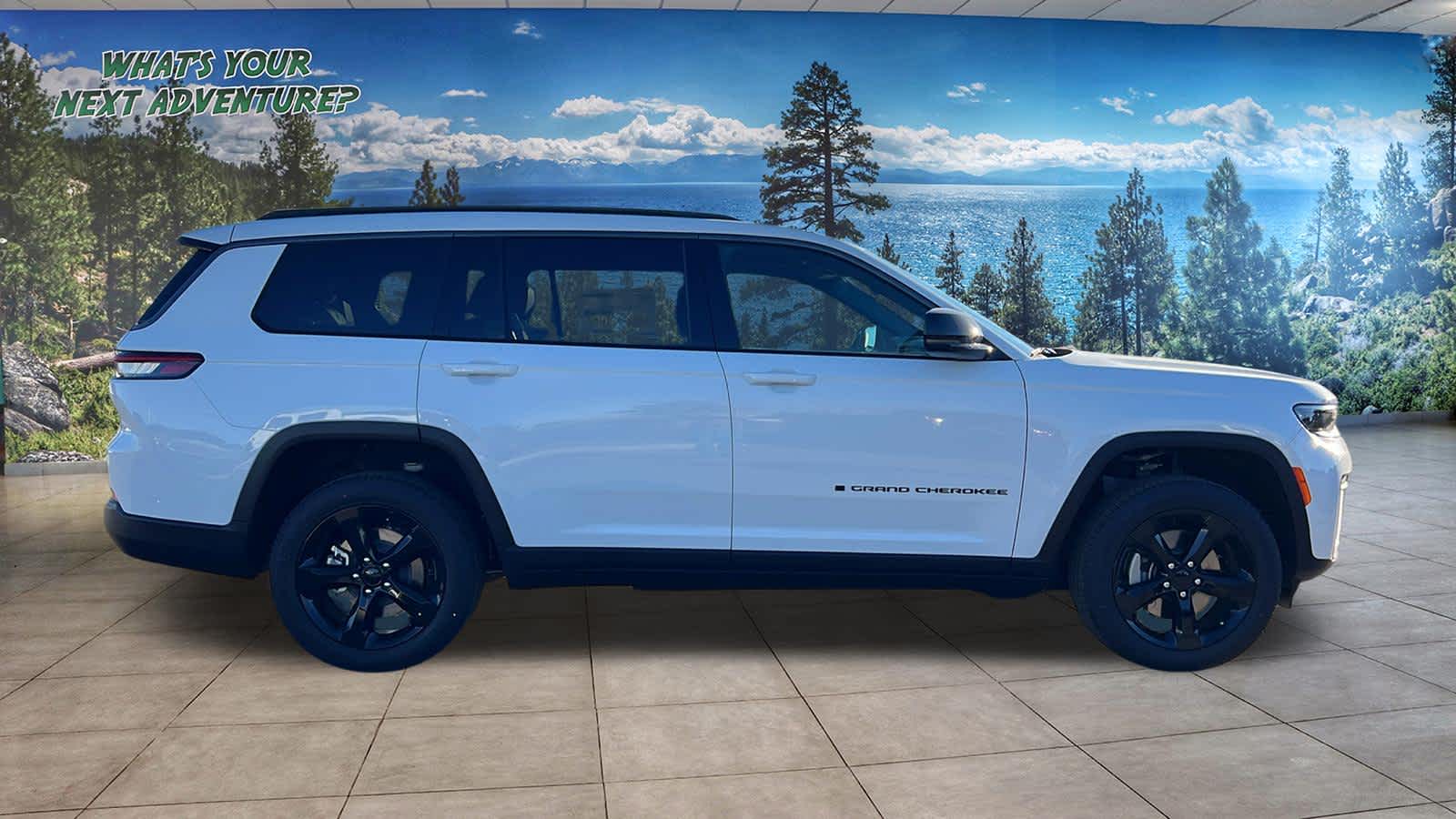 Thumbnail: 2026 Jeep Grand Cherokee L - 4