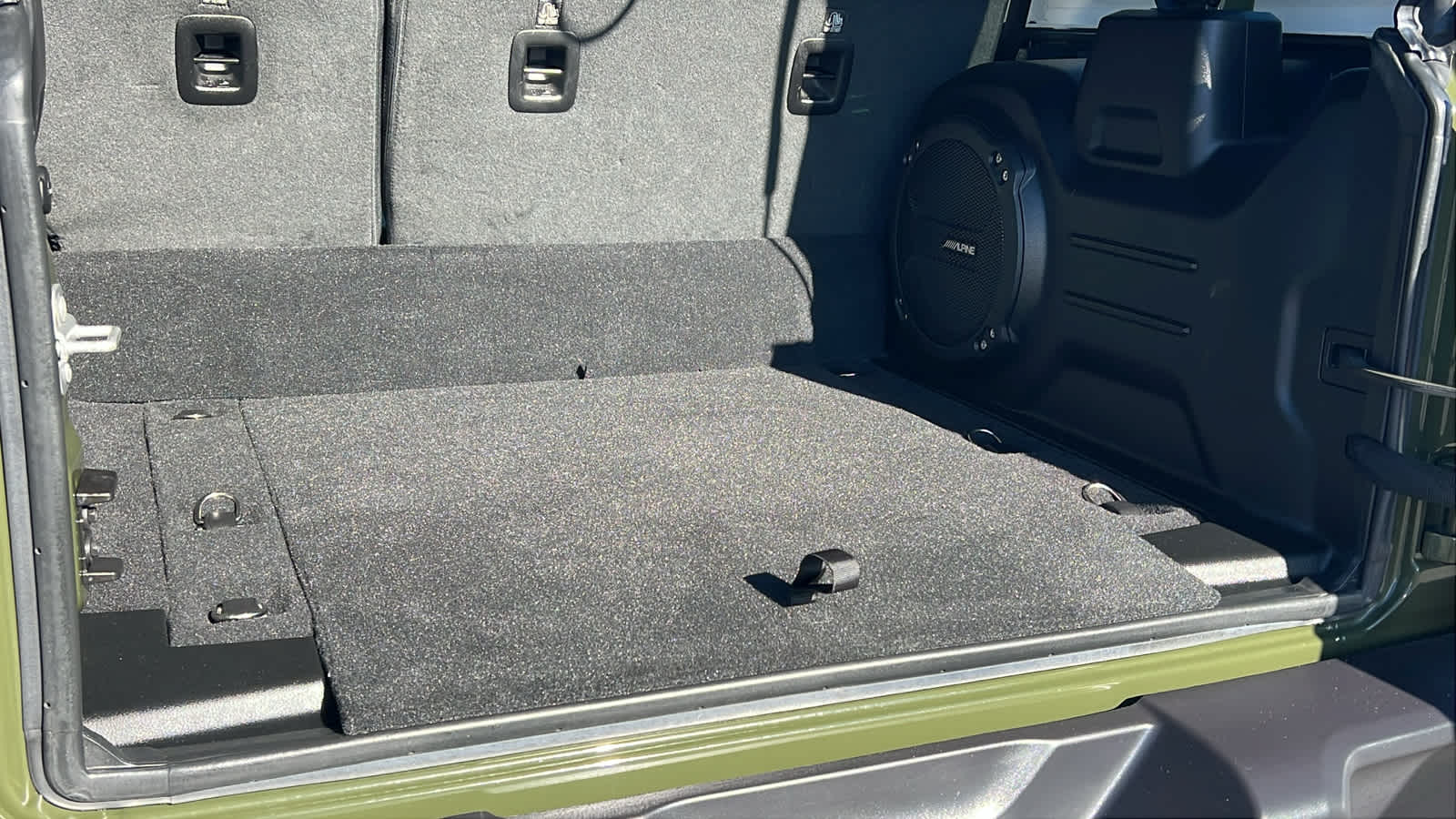 Thumbnail: 2023 Jeep Wrangler - 27