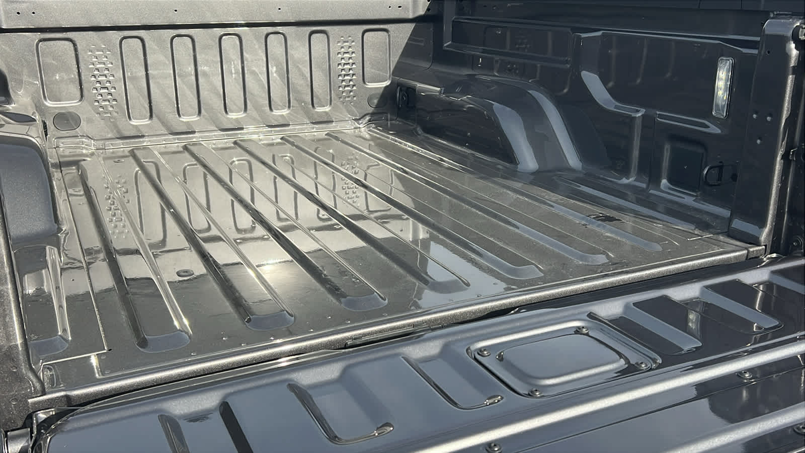 Thumbnail: 2026 Jeep Gladiator - 27