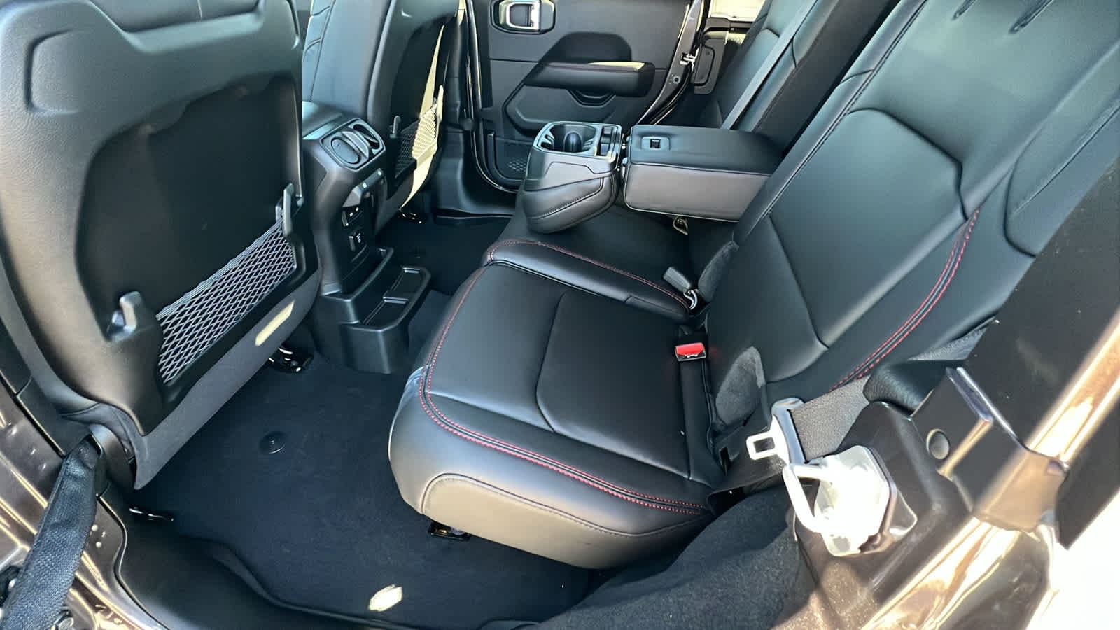 Thumbnail: 2026 Jeep Wrangler - 24