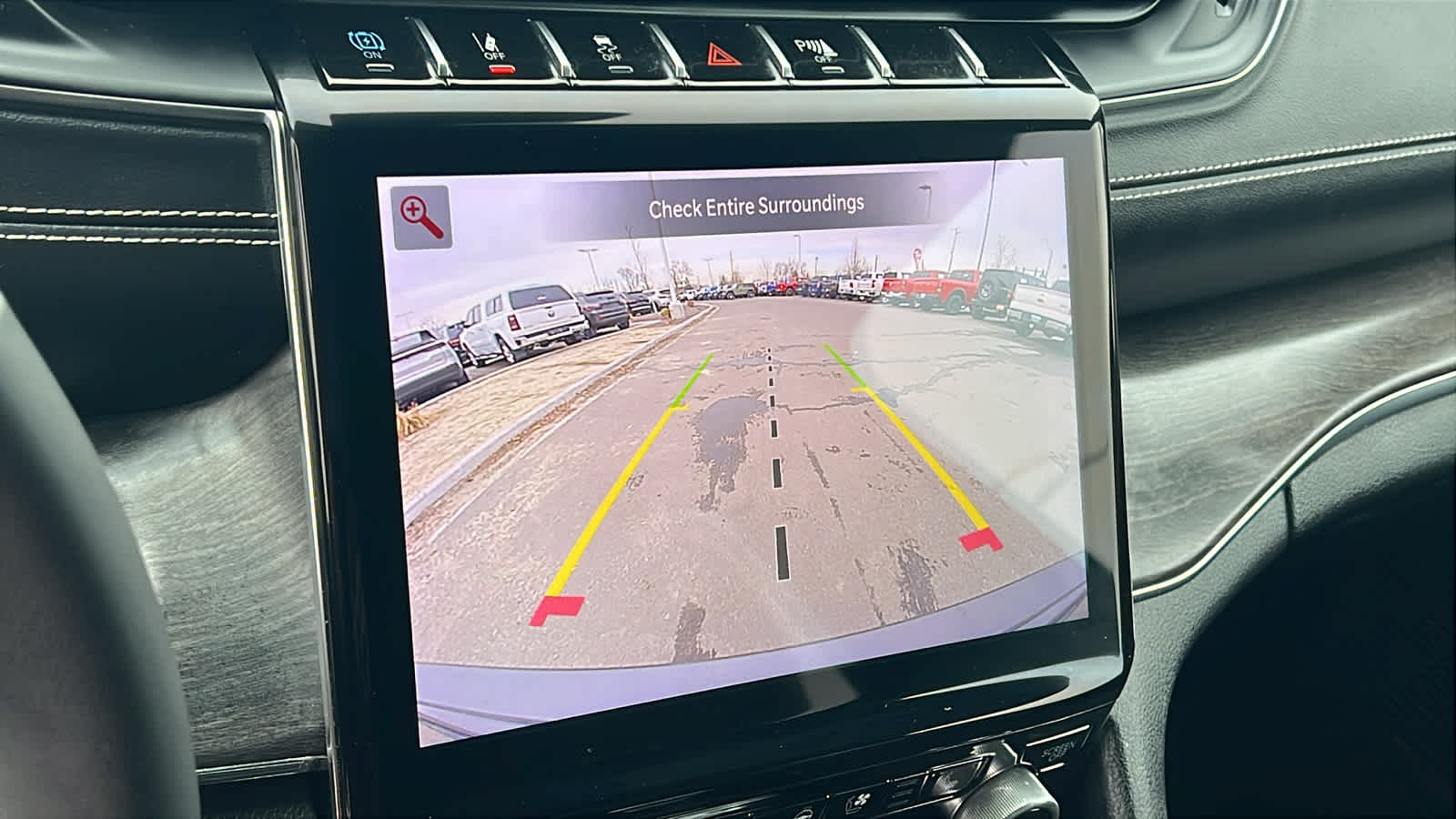 Thumbnail: 2024 Jeep Grand Cherokee - 16