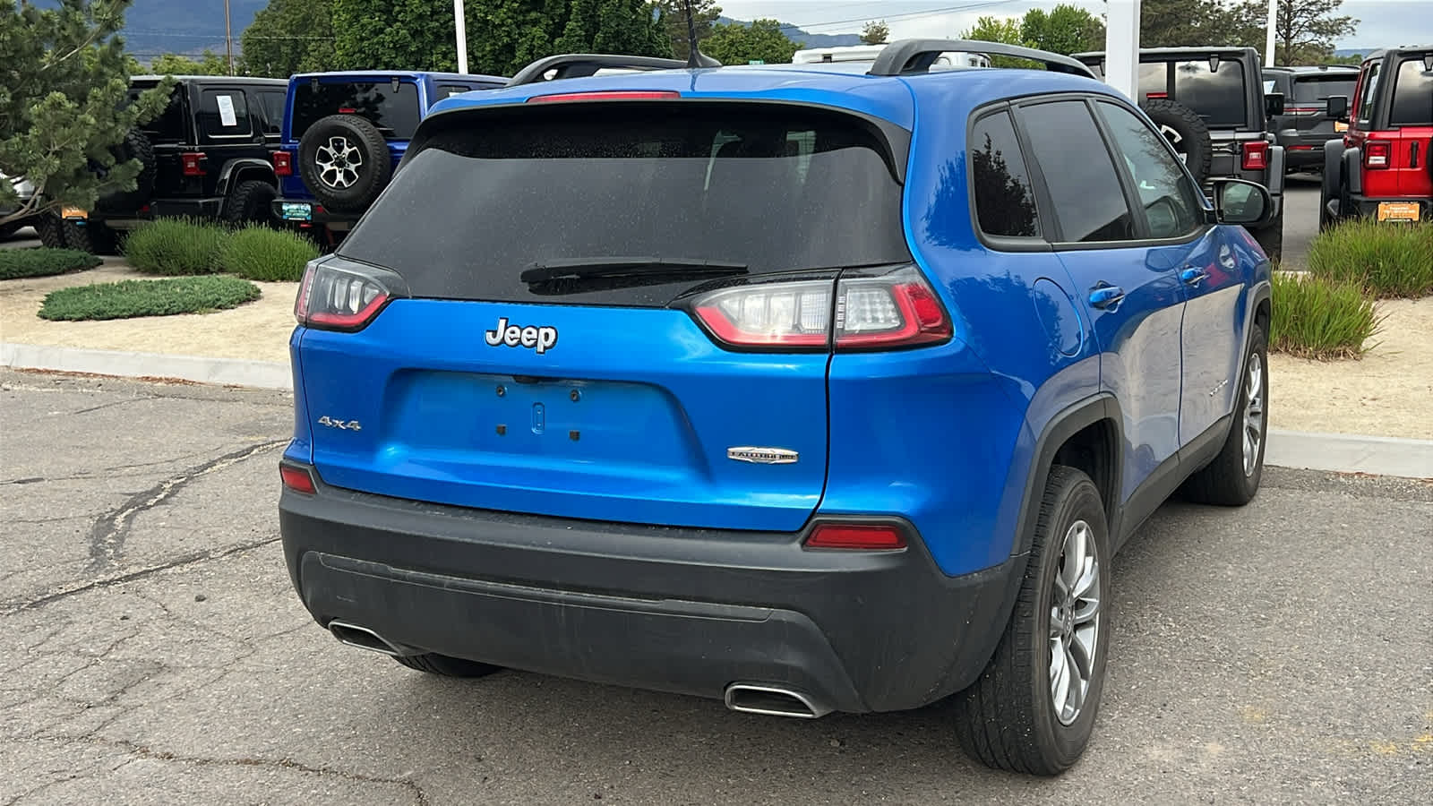 Thumbnail: 2022 Jeep Cherokee - 6
