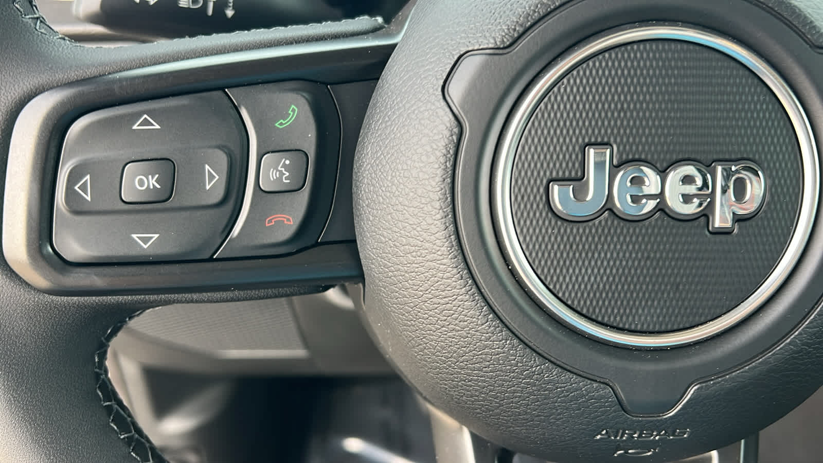 Thumbnail: 2026 Jeep Gladiator - 19