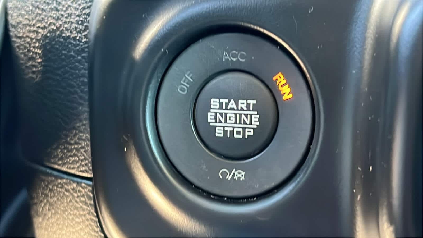 Thumbnail: 2022 Jeep Wrangler - 16