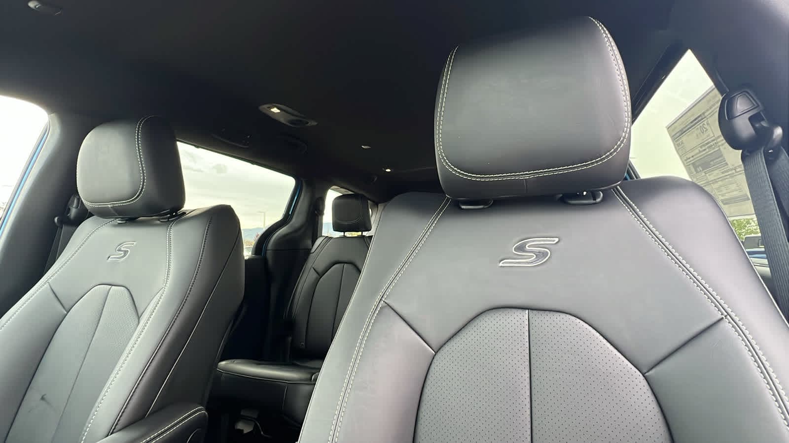 Thumbnail: 2026 Chrysler Pacifica - 11