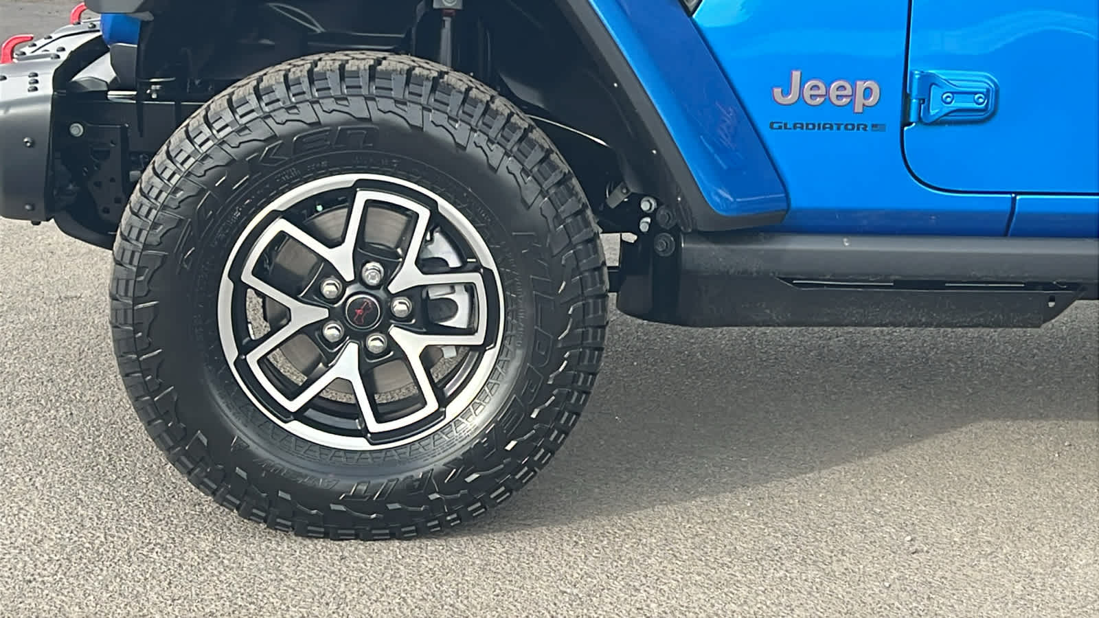 Thumbnail: 2026 Jeep Gladiator - 9