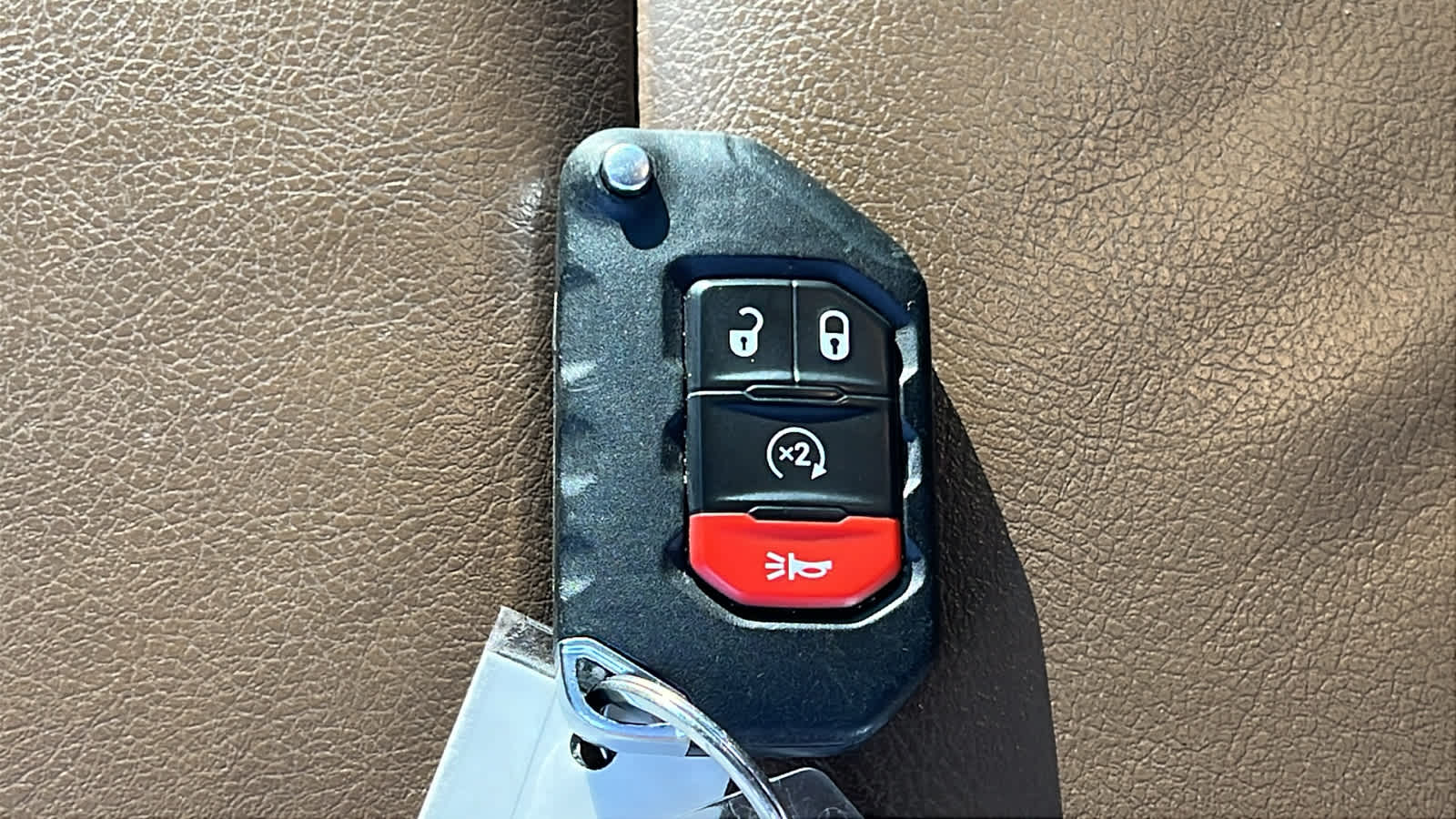 Thumbnail: 2022 Jeep Wrangler - 29