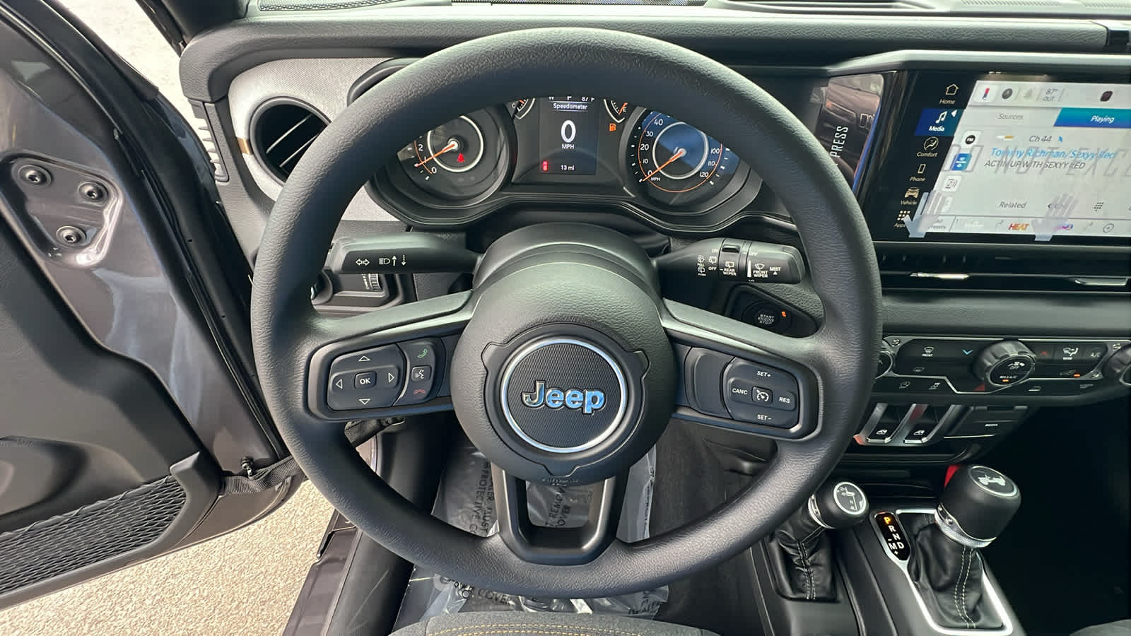 Thumbnail: 2025 Jeep Wrangler - 18