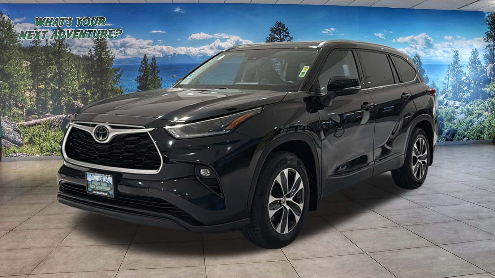 Thumbnail: 2021 Toyota Highlander - 1