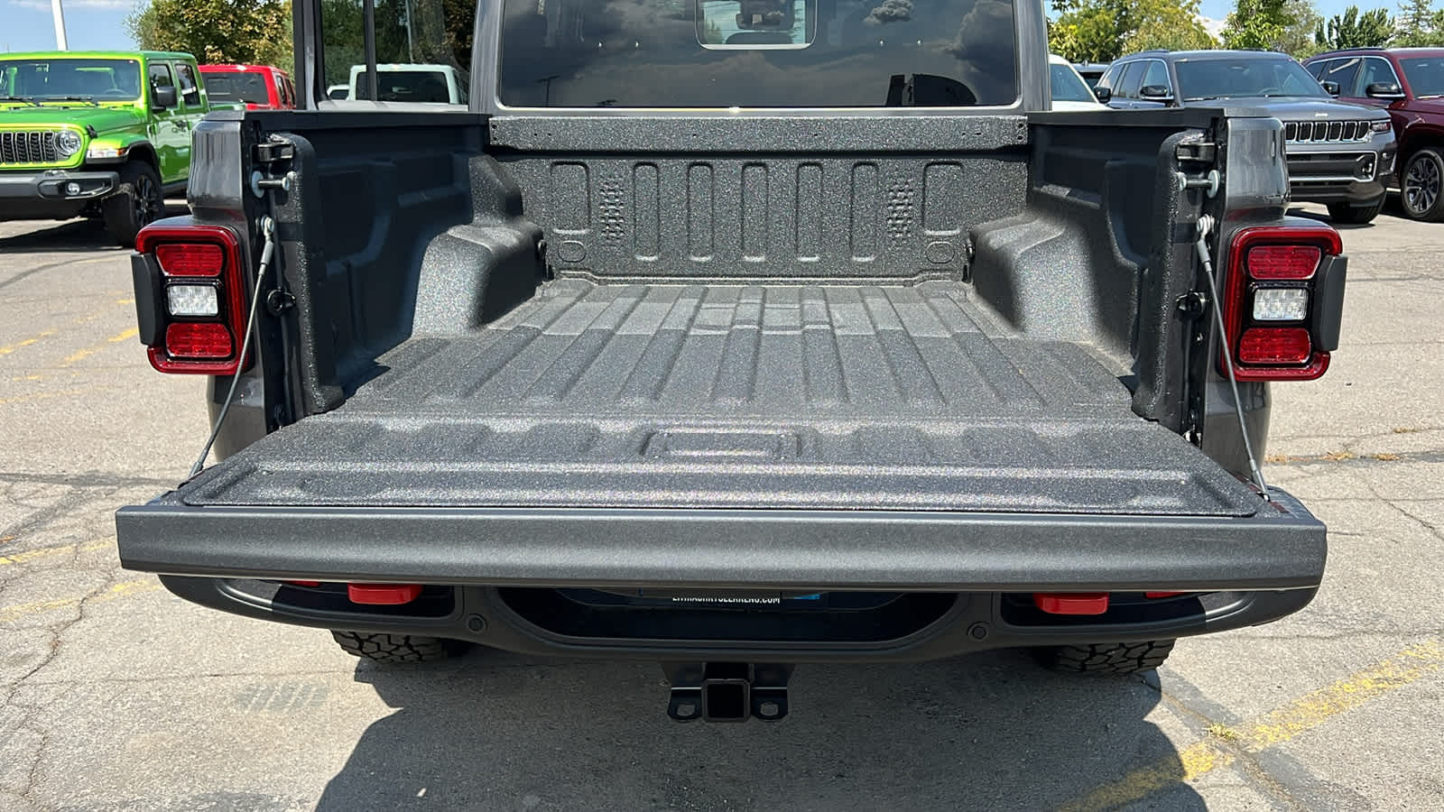 Thumbnail: 2025 Jeep Gladiator - 27