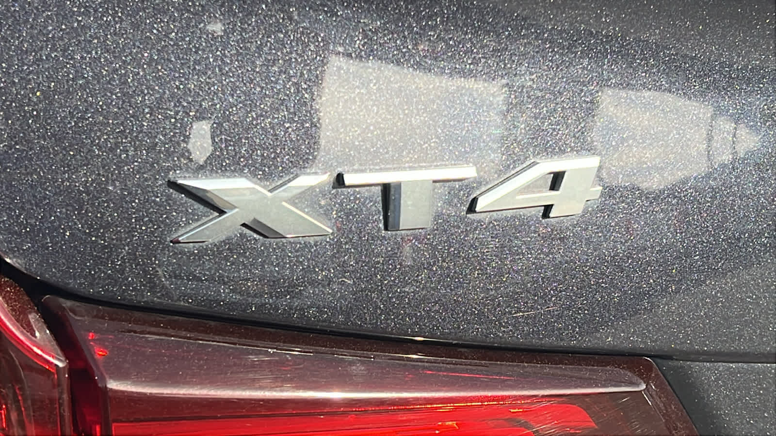 Thumbnail: 2023 Cadillac XT4 - 28