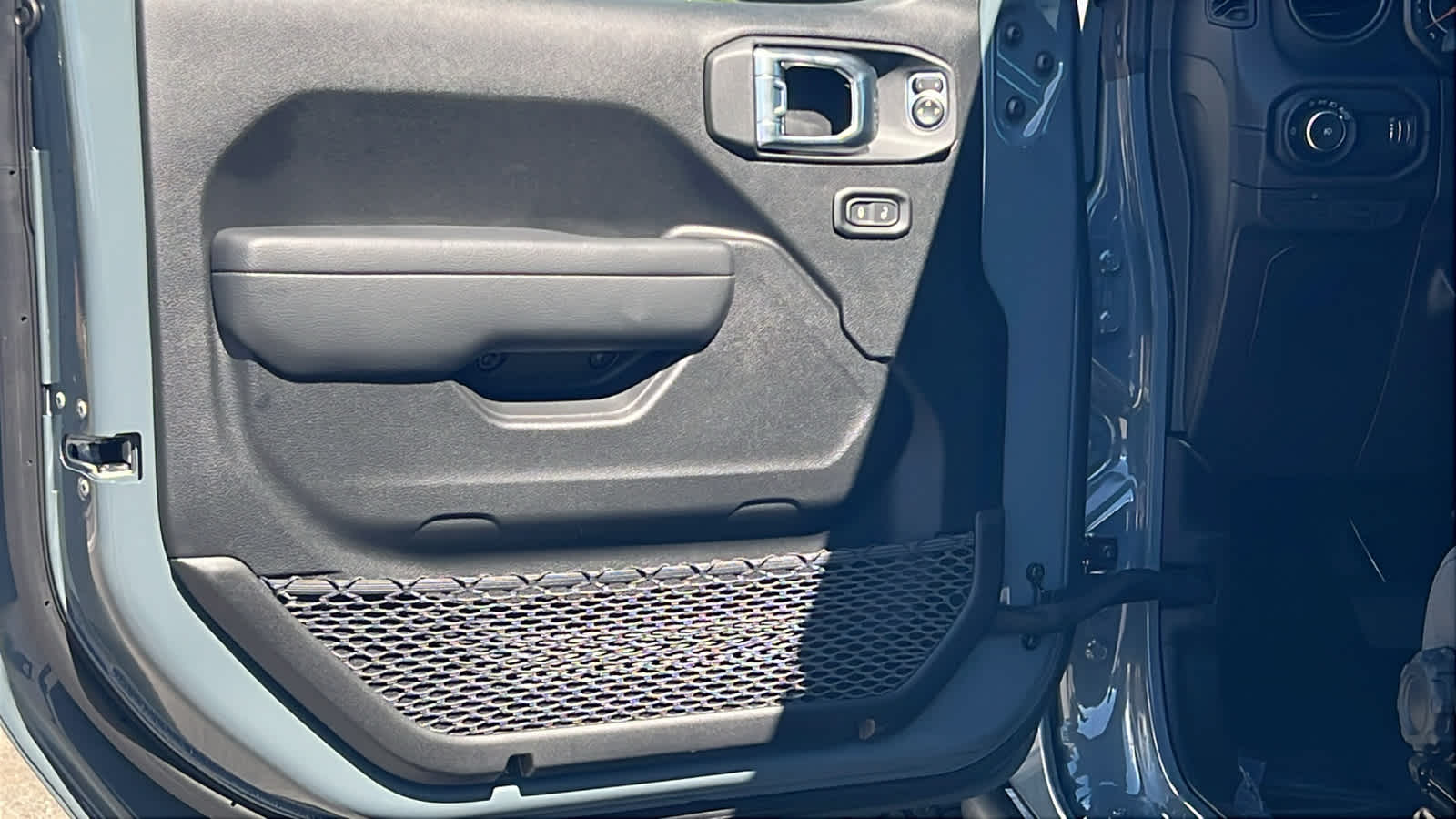 Thumbnail: 2026 Jeep Wrangler - 23