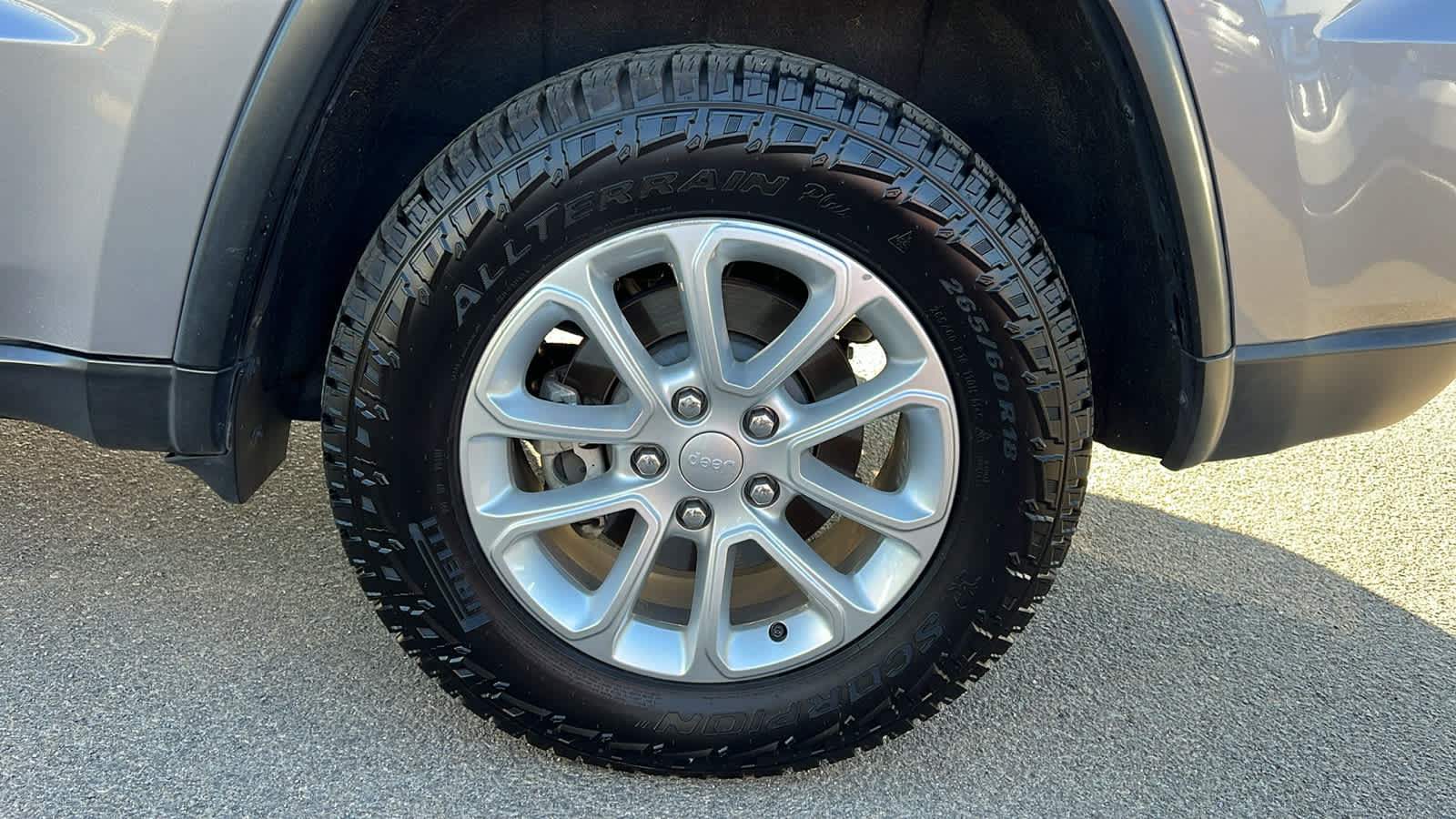 Thumbnail: 2021 Jeep Grand Cherokee - 9