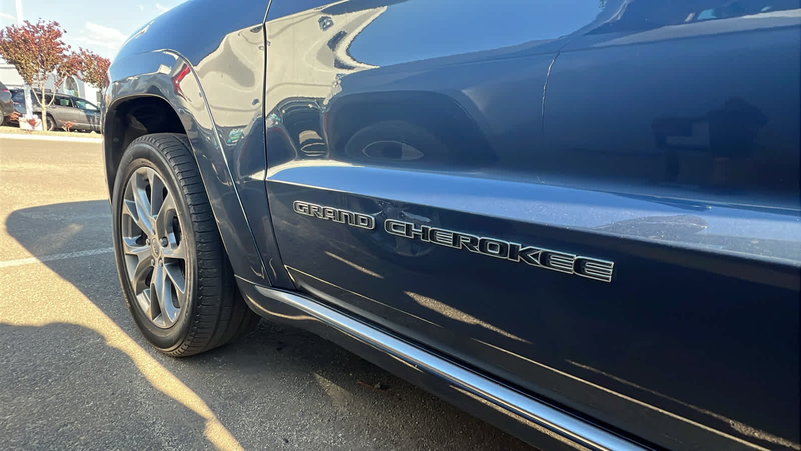 Thumbnail: 2020 Jeep Grand Cherokee - 7