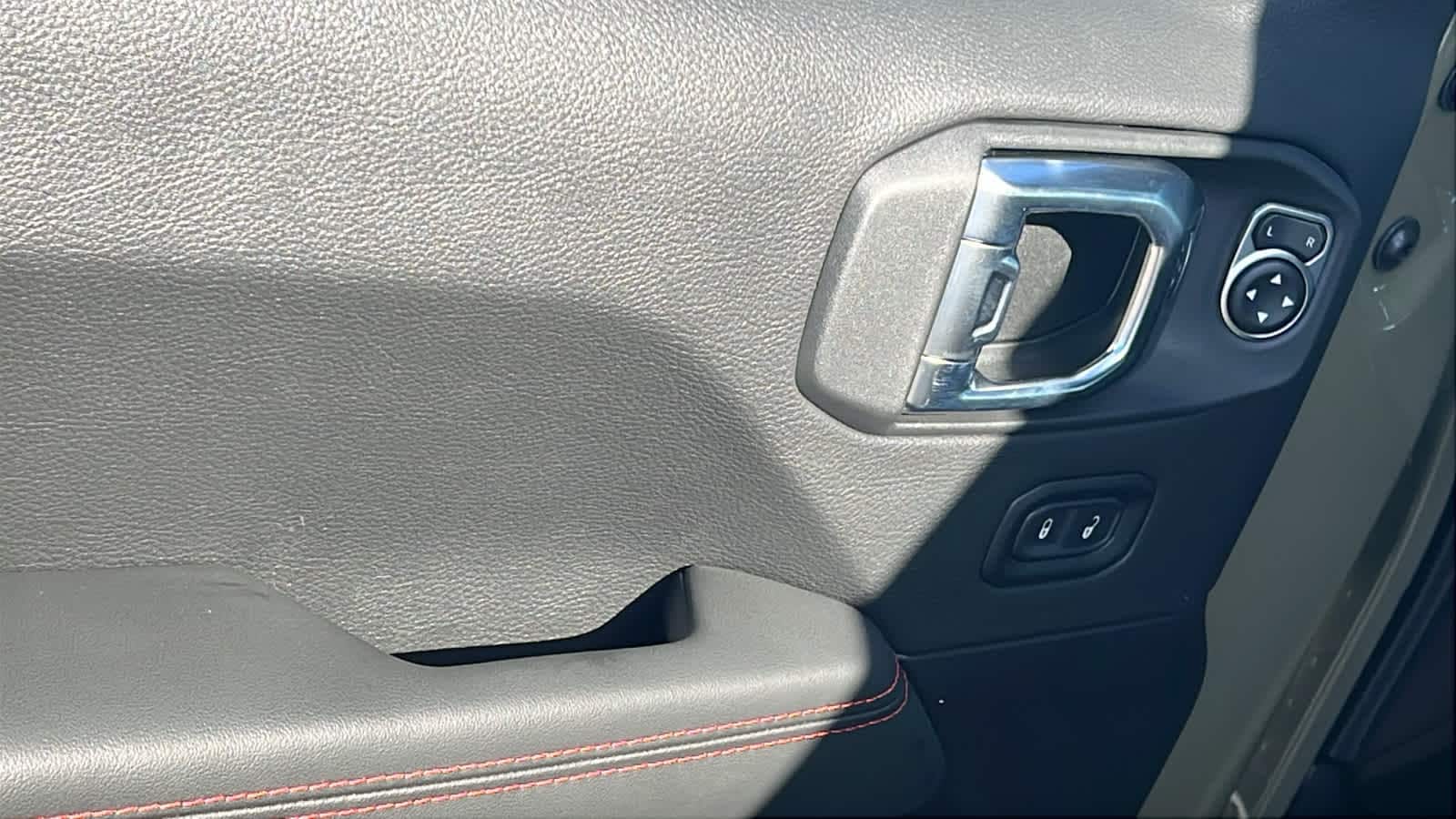 Thumbnail: 2026 Jeep Wrangler - 22