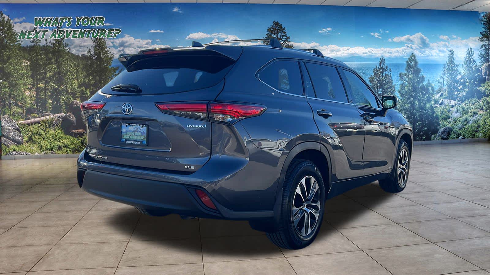 Thumbnail: 2021 Toyota Highlander - 5