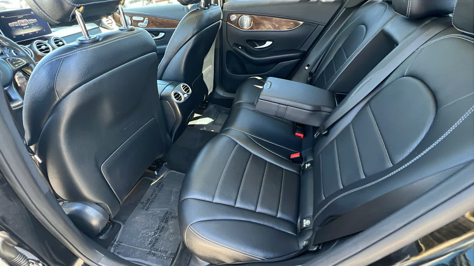 Thumbnail: 2017 Mercedes-Benz GLC - 24