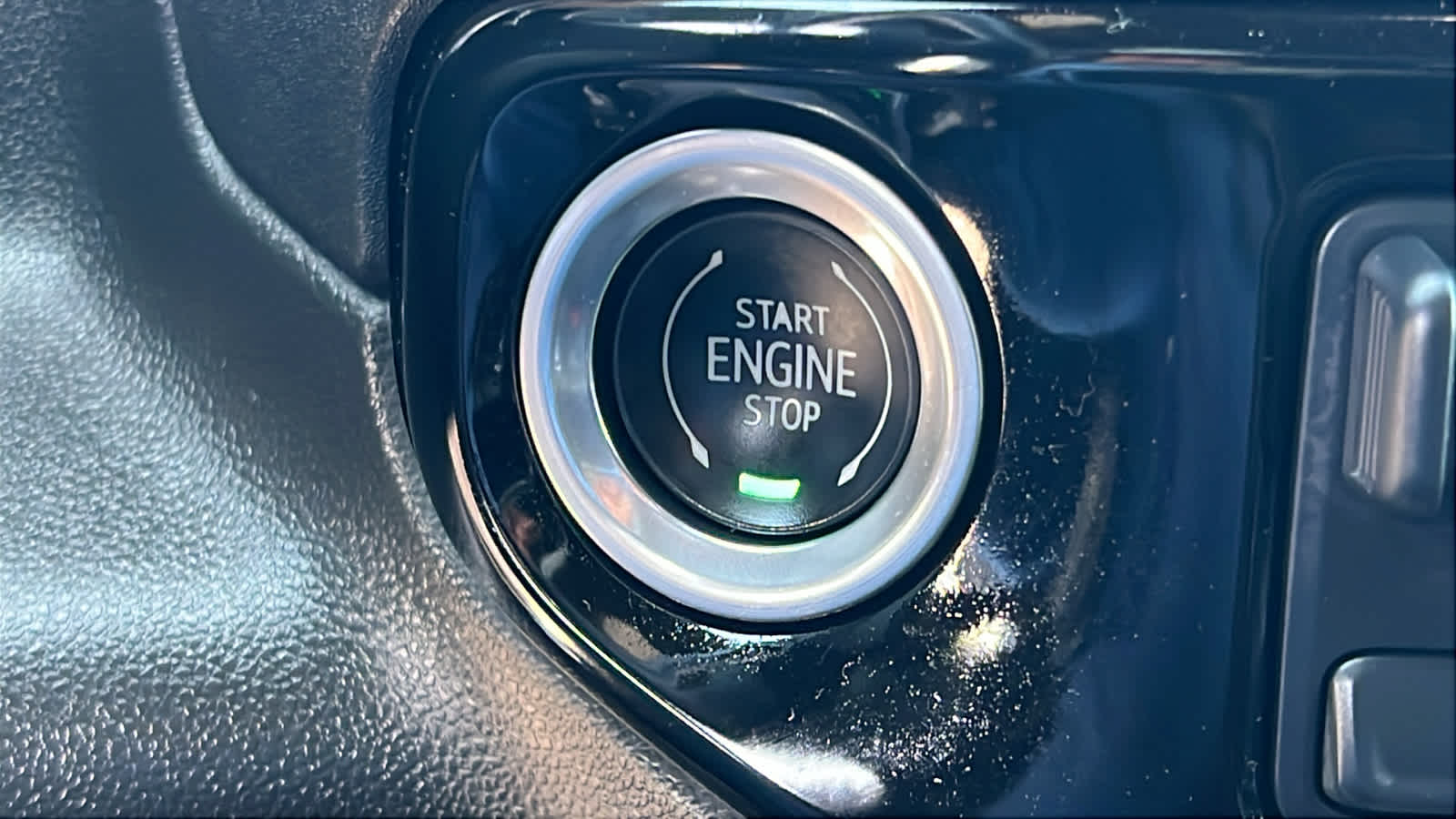 Thumbnail: 2023 Chevrolet Silverado 1500 - 17