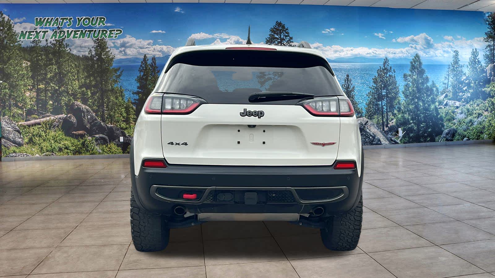 Thumbnail: 2019 Jeep Cherokee - 6
