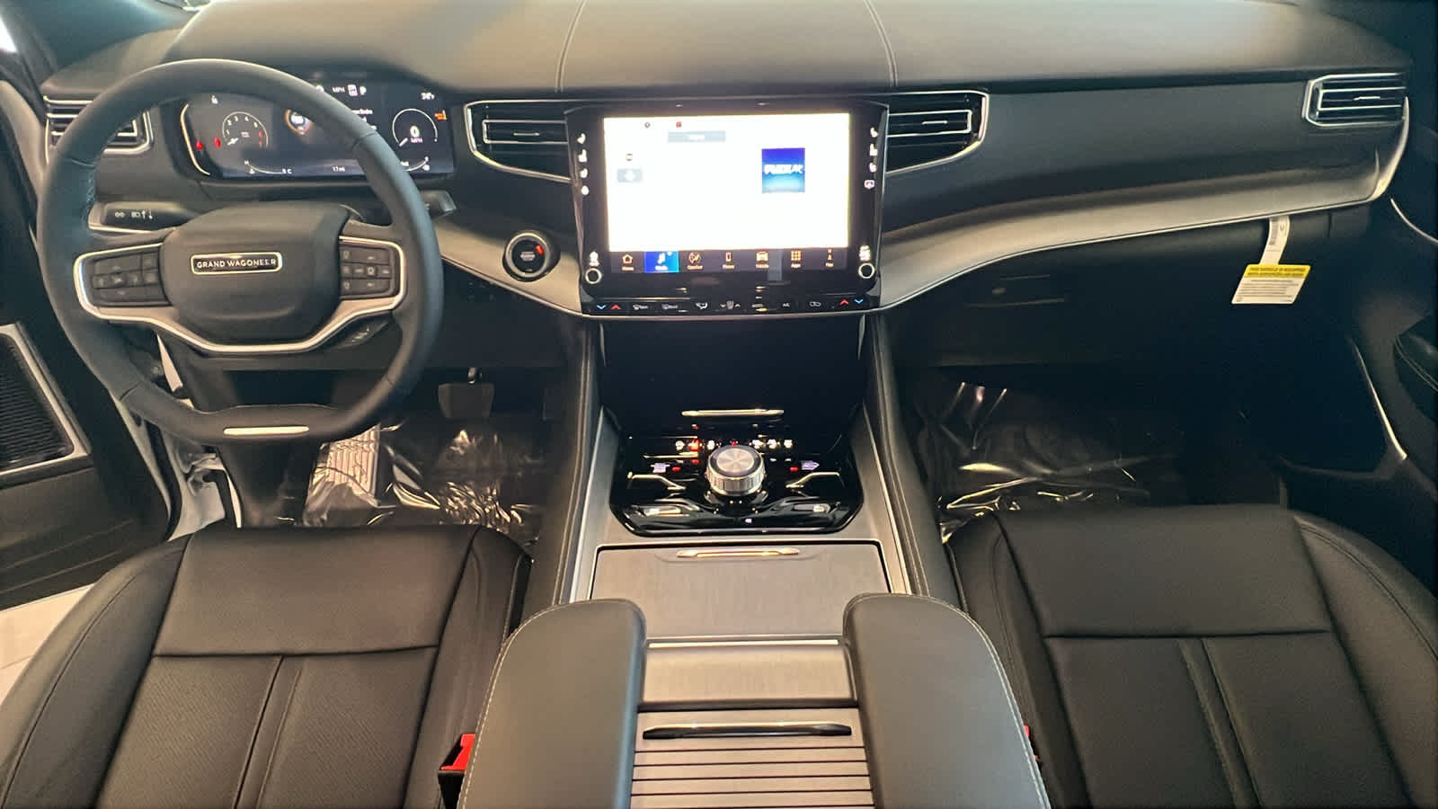 Thumbnail: 2026 Jeep Grand Wagoneer L - 26