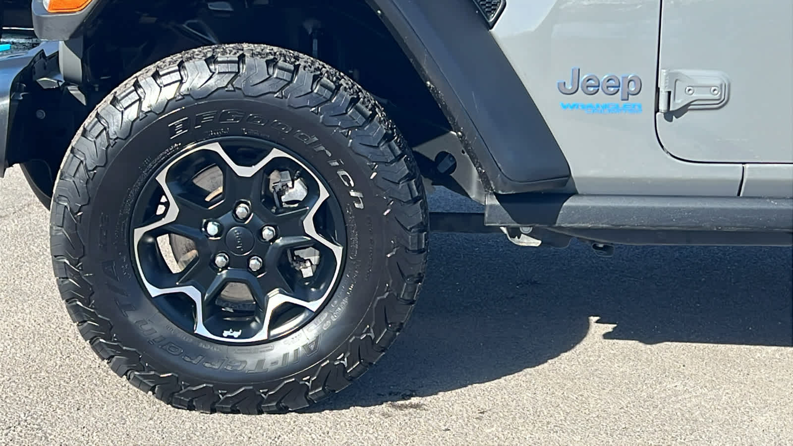 Thumbnail: 2021 Jeep Wrangler - 9