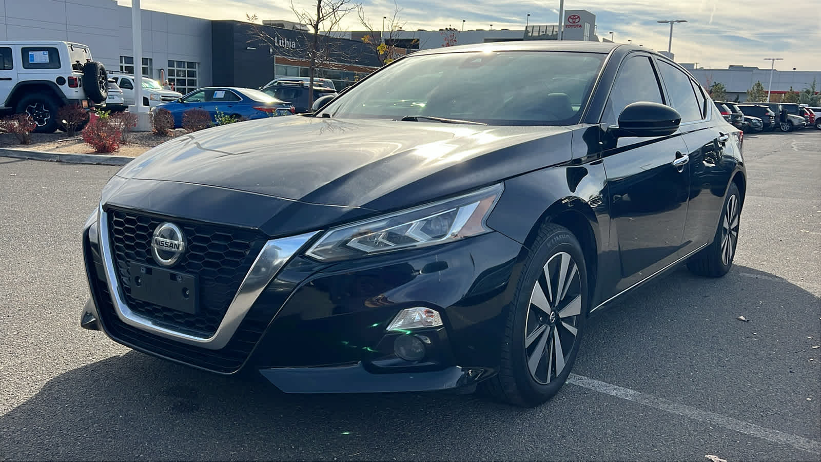 Thumbnail: 2020 Nissan Altima - 1