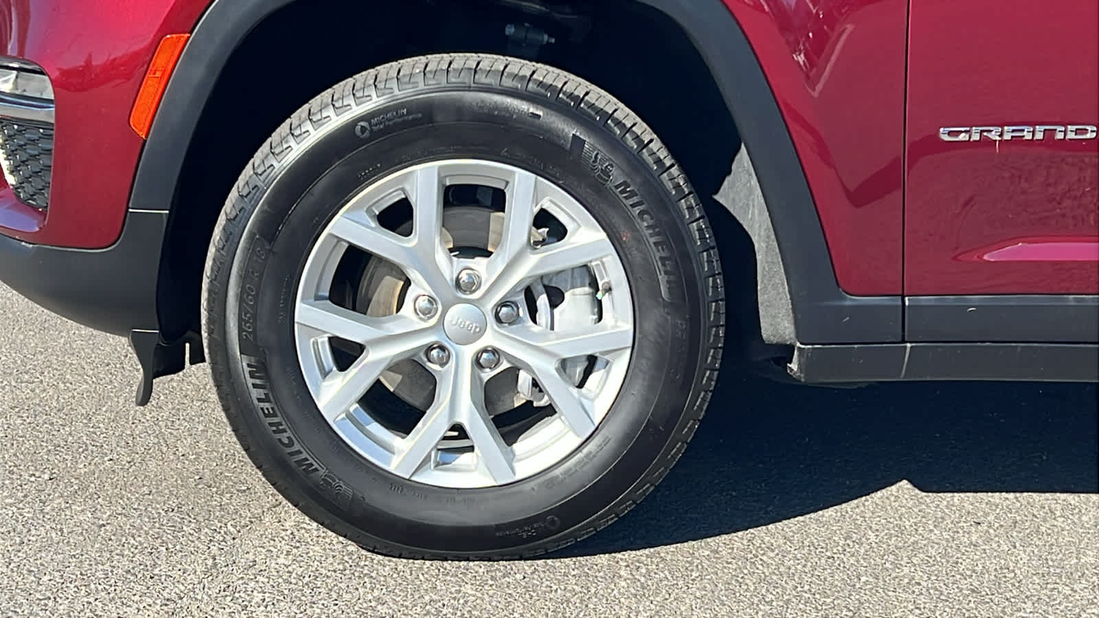 Thumbnail: 2023 Jeep Grand Cherokee - 9