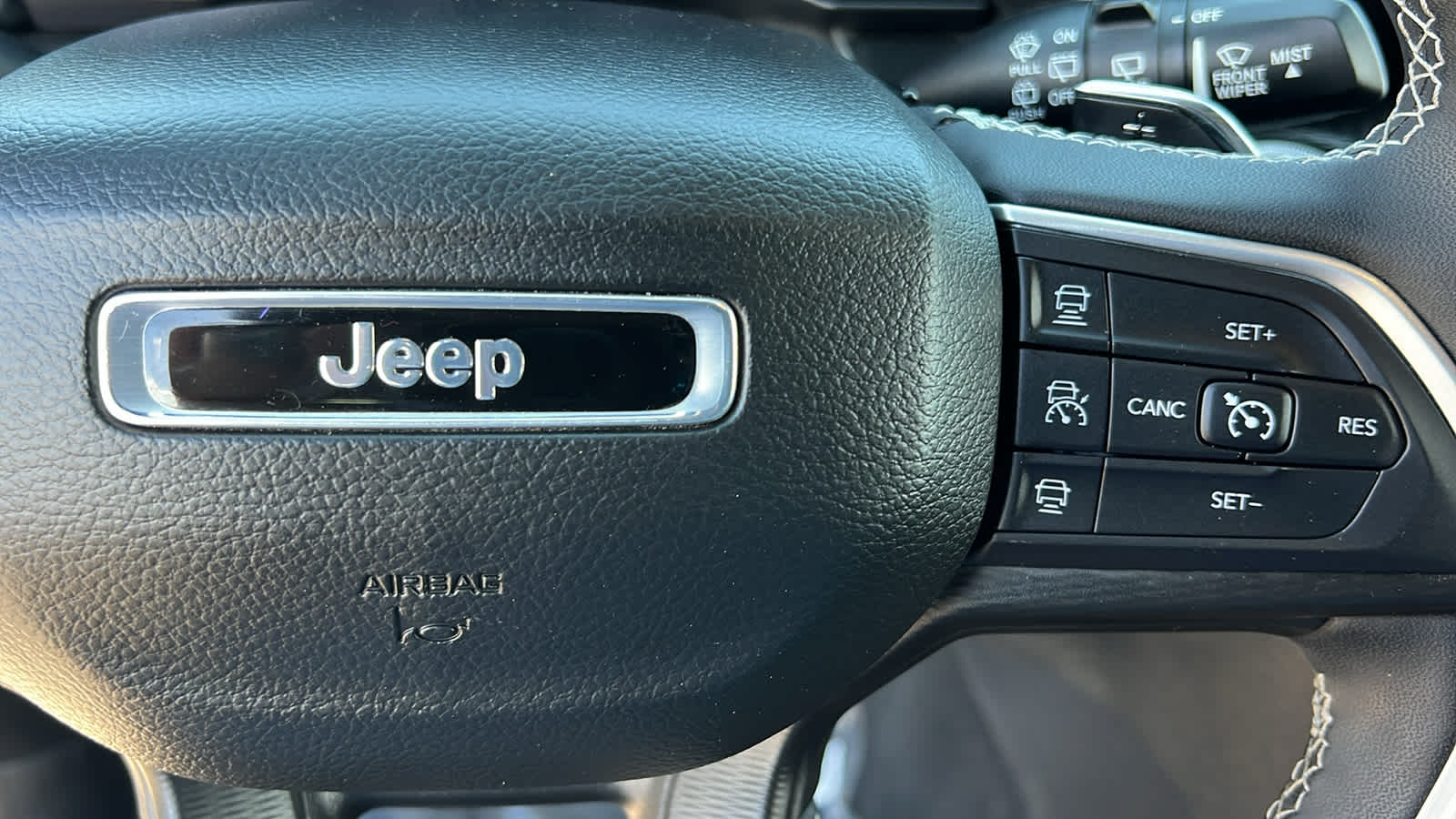 Thumbnail: 2023 Jeep Grand Cherokee - 19