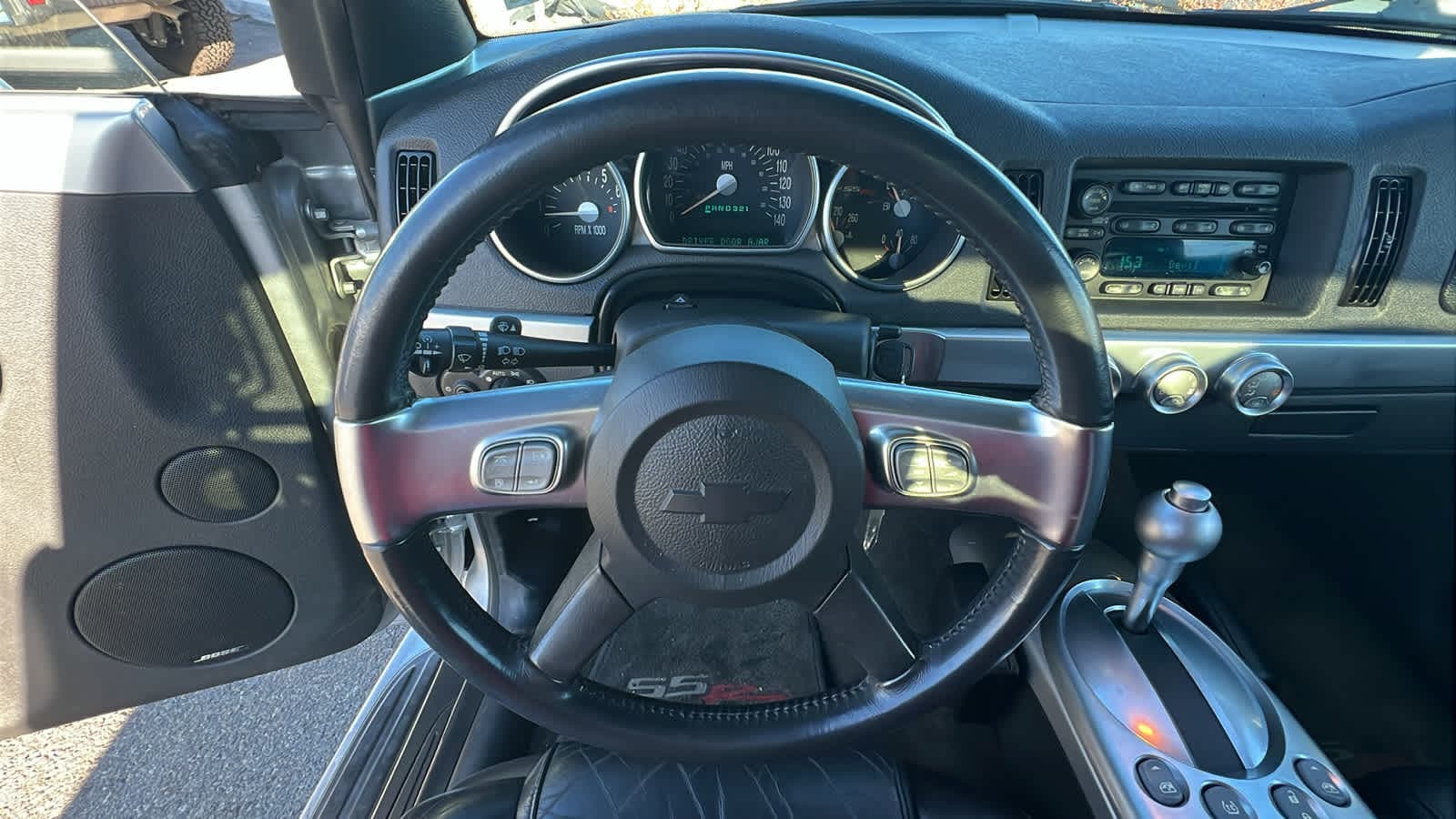 Thumbnail: 2005 Chevrolet SSR - 17