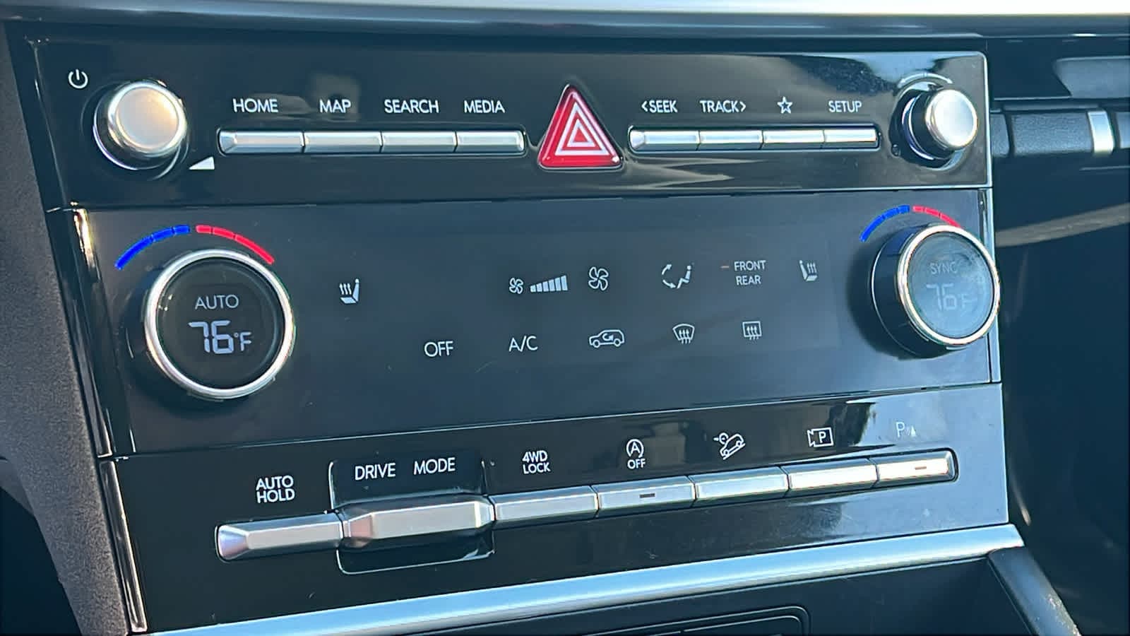 Thumbnail: 2024 Hyundai Santa Fe - 14