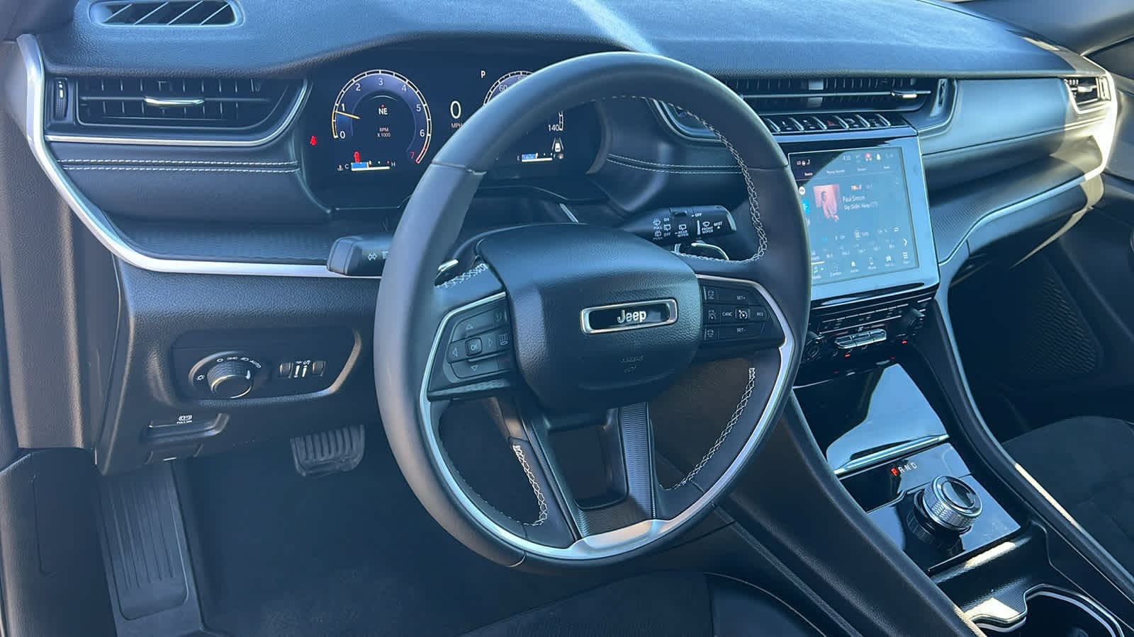 Thumbnail: 2024 Jeep Grand Cherokee - 10