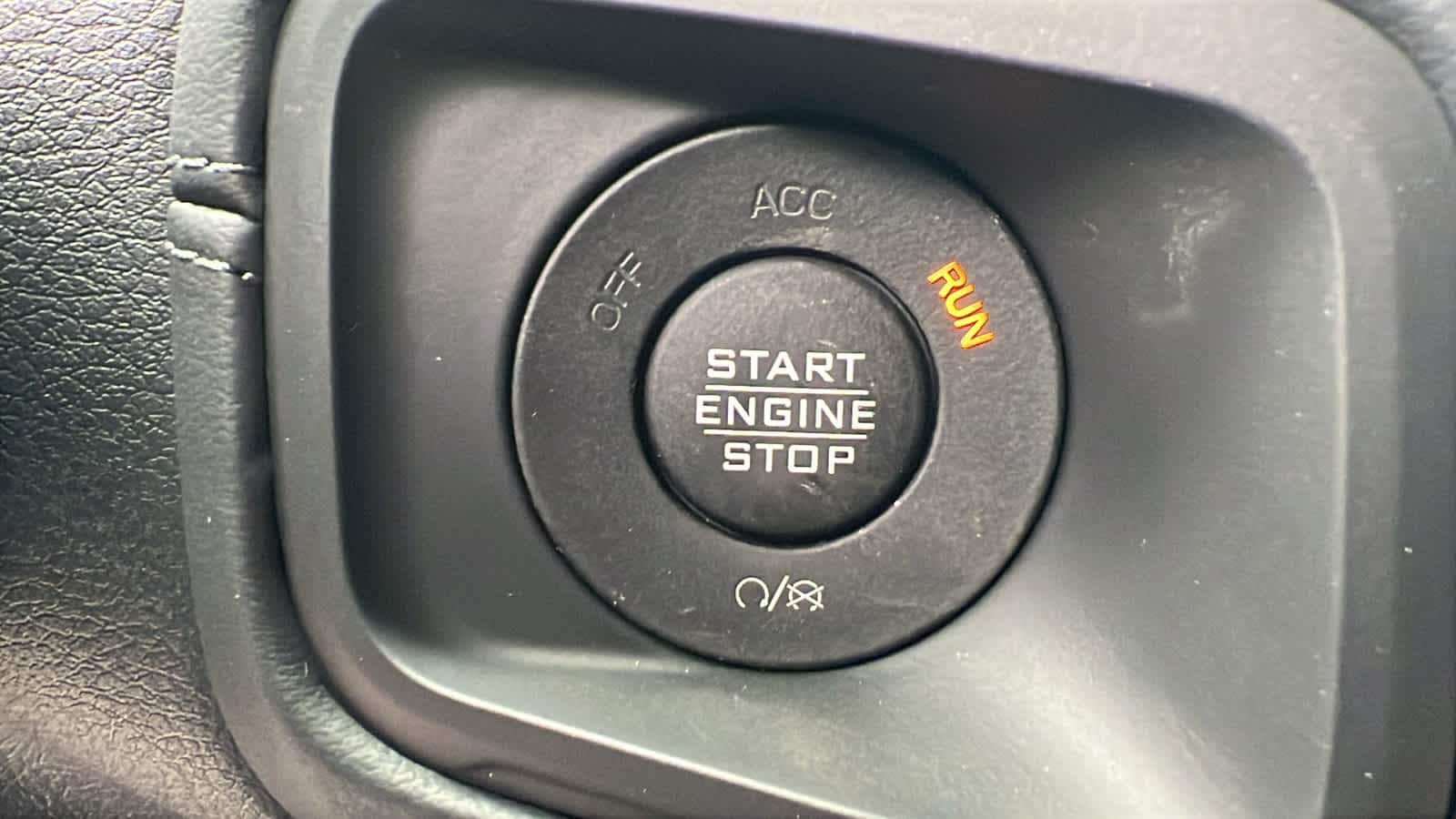 Thumbnail: 2026 Jeep Gladiator - 17