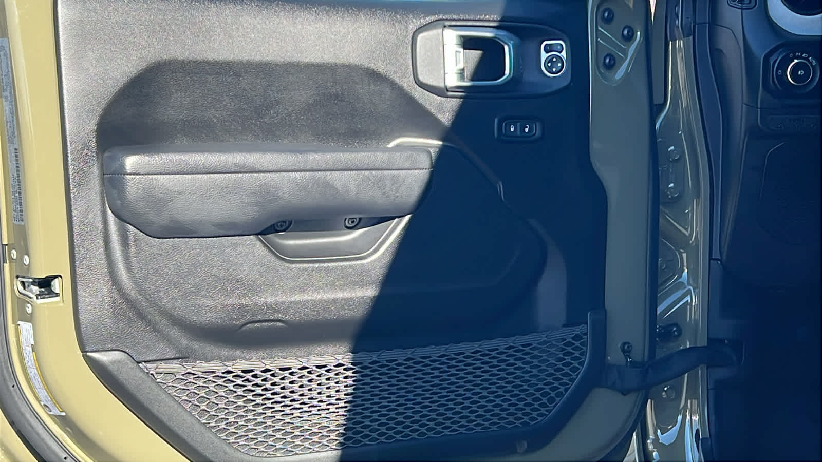 Thumbnail: 2025 Jeep Wrangler - 23