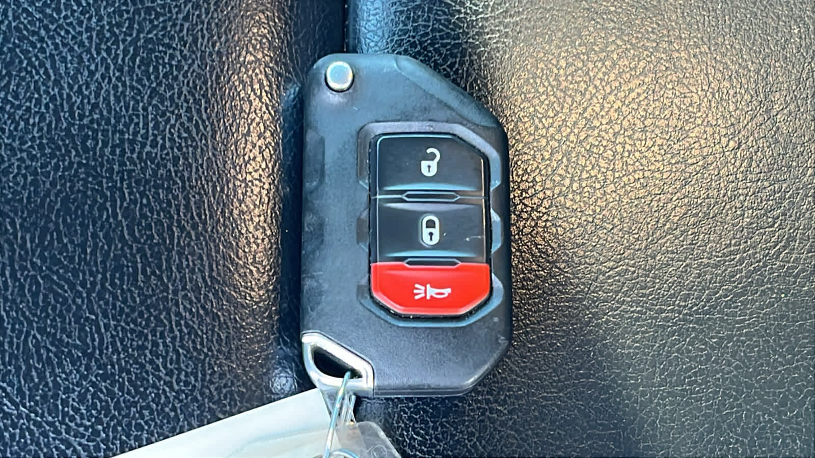 Thumbnail: 2023 Jeep Wrangler - 29