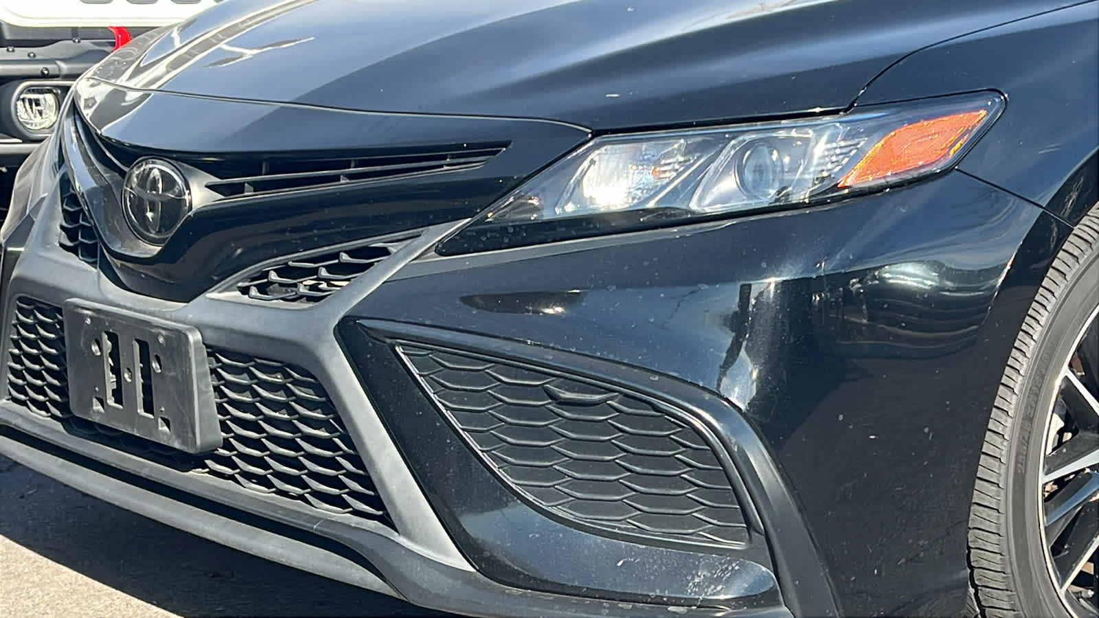 Thumbnail: 2022 Toyota Camry - 8